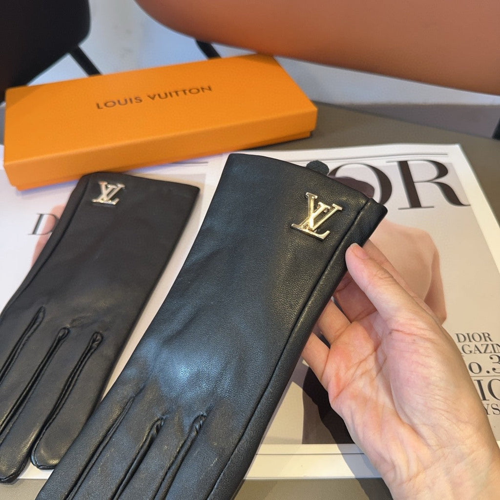 LOUIS VUITTON LV GLOVES IN BLACK LAMBSKIN 462302