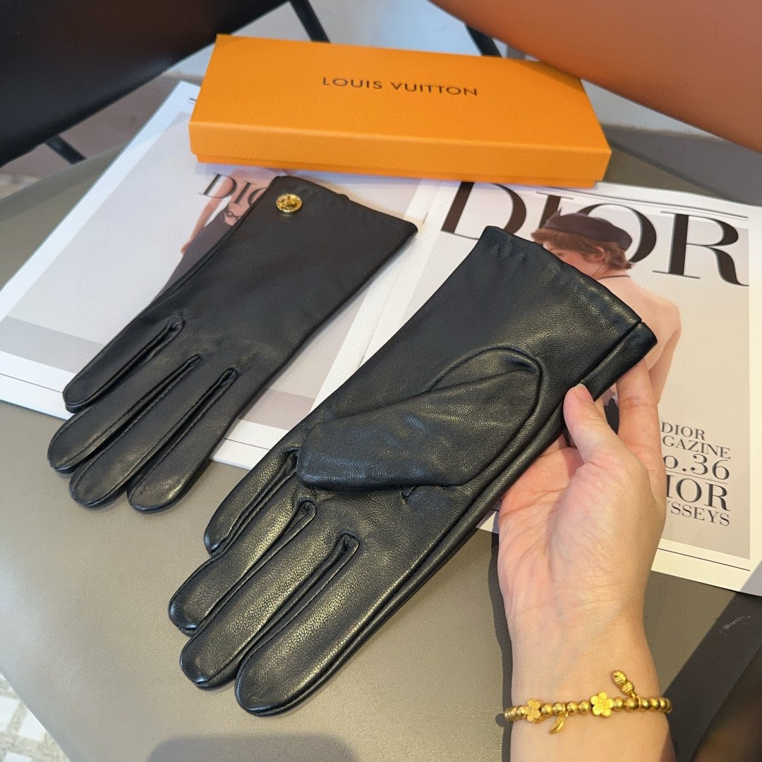 LOUIS VUITTON LV GLOVES IN BLACK LAMBSKIN 463910