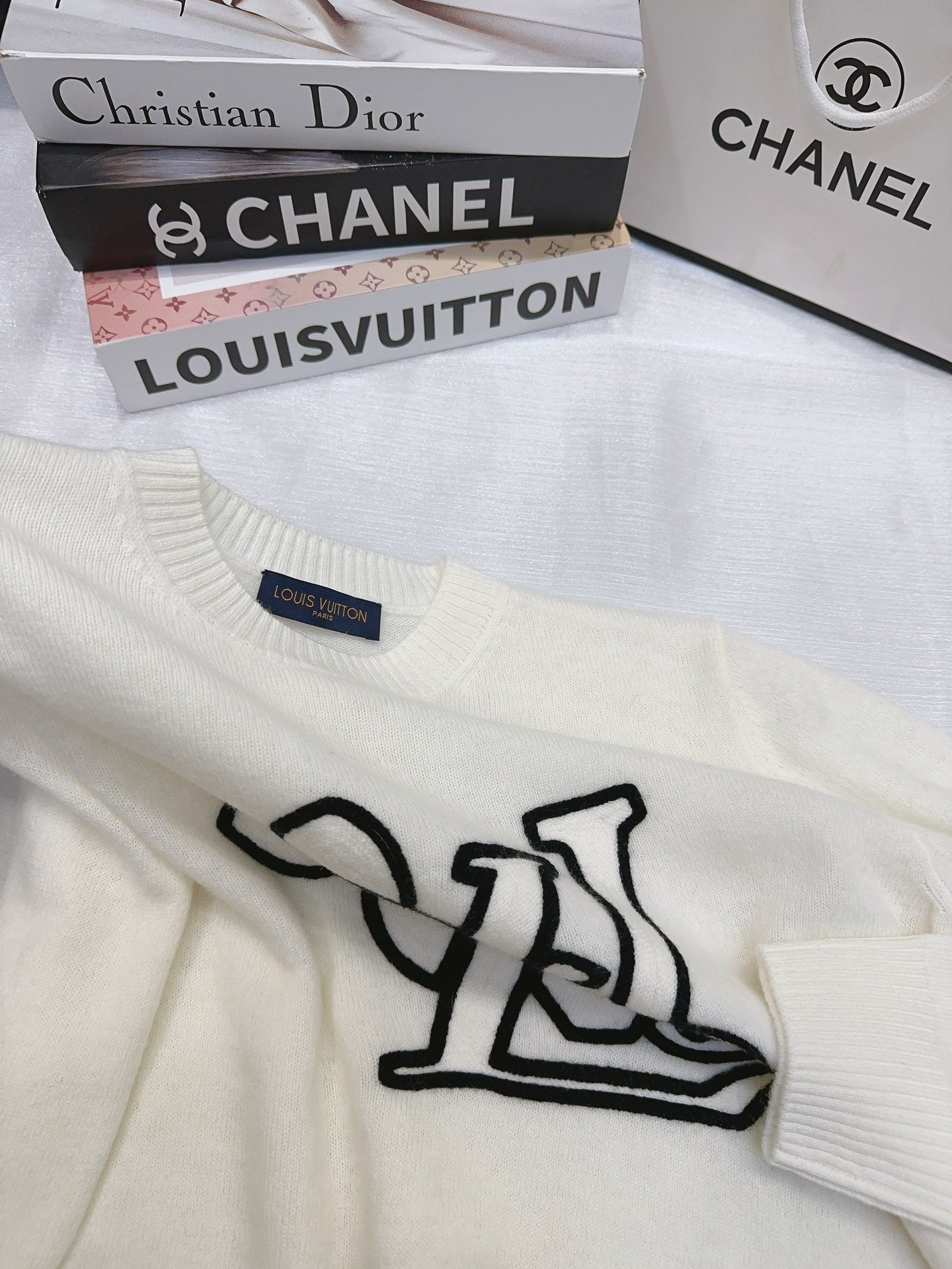 LOUIS VUITTON LV 25S SWEATER 0043