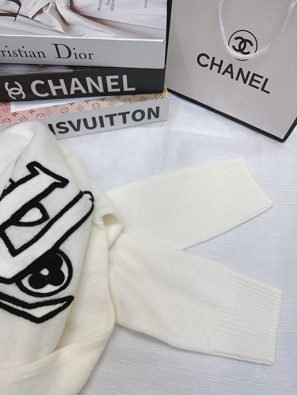 LOUIS VUITTON LV 25S SWEATER 0043