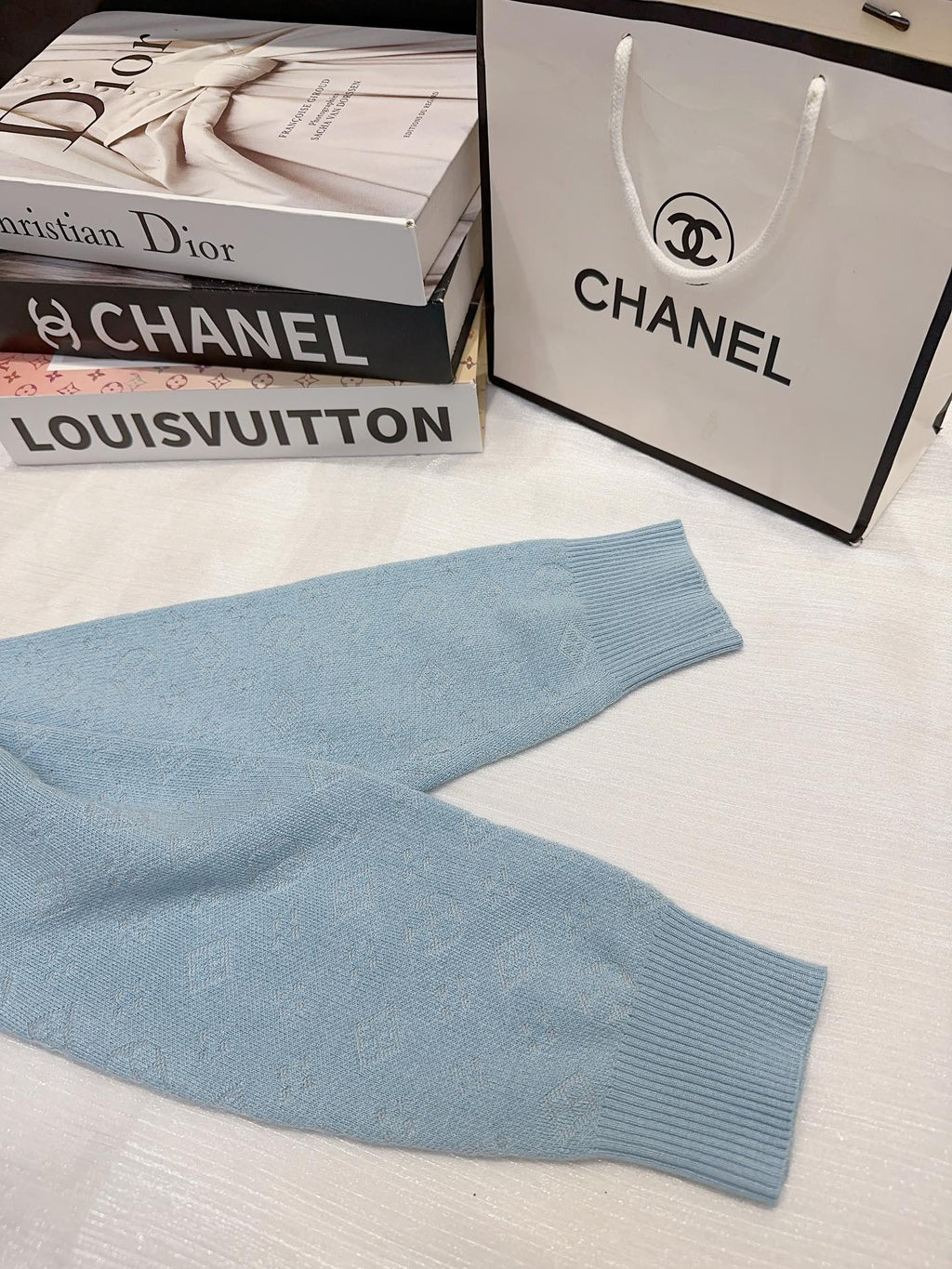 LOUIS VUITTON LV 25S CARDIGAN 0045