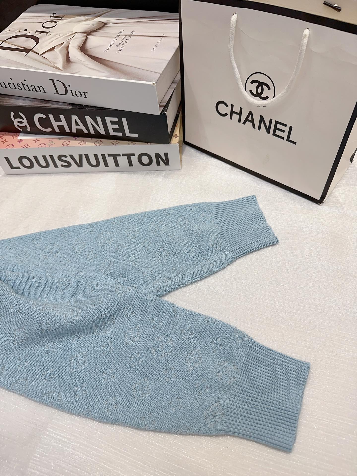 LOUIS VUITTON LV 25S CARDIGAN 0045