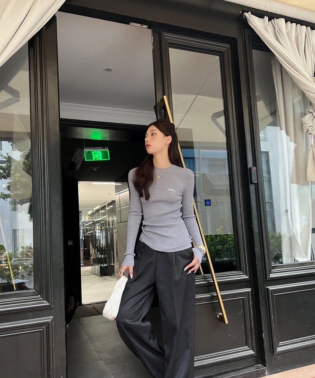 MIUMIU SWEATER STYLE 721