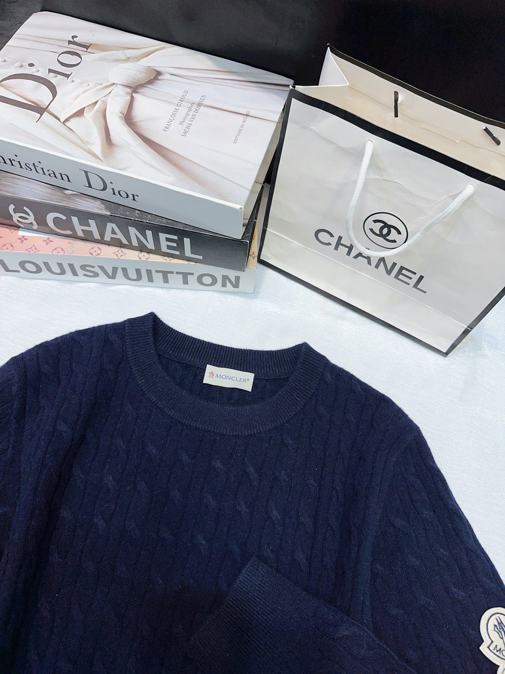 MONCLER 25S LONG-SLEEVE CREWNECK SWEATER 380