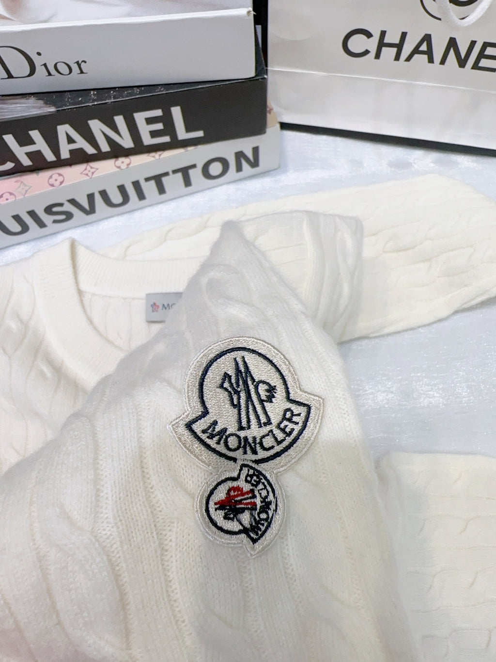 MONCLER 25S LONG-SLEEVE CREWNECK SWEATER 381