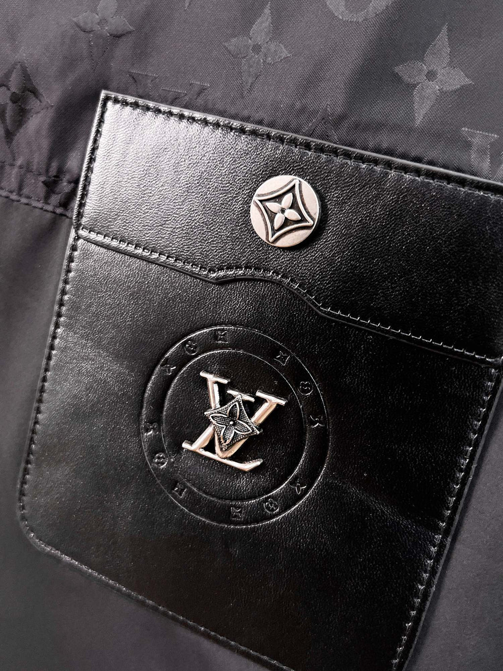 LOUIS VUITTON LV BLACK JACKET 239519