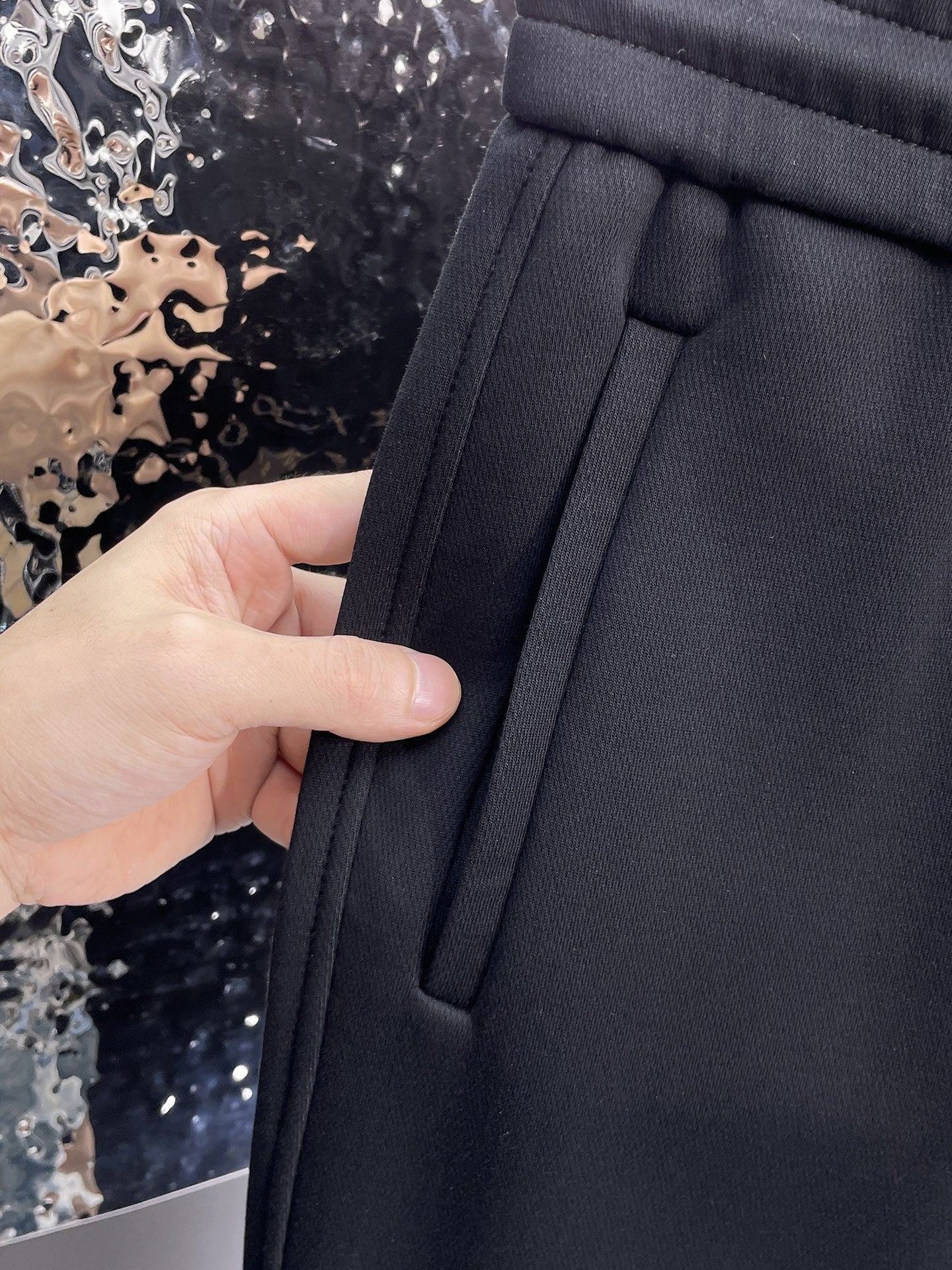 LOUIS VUITTON LV BLACK TROUSERS 239504