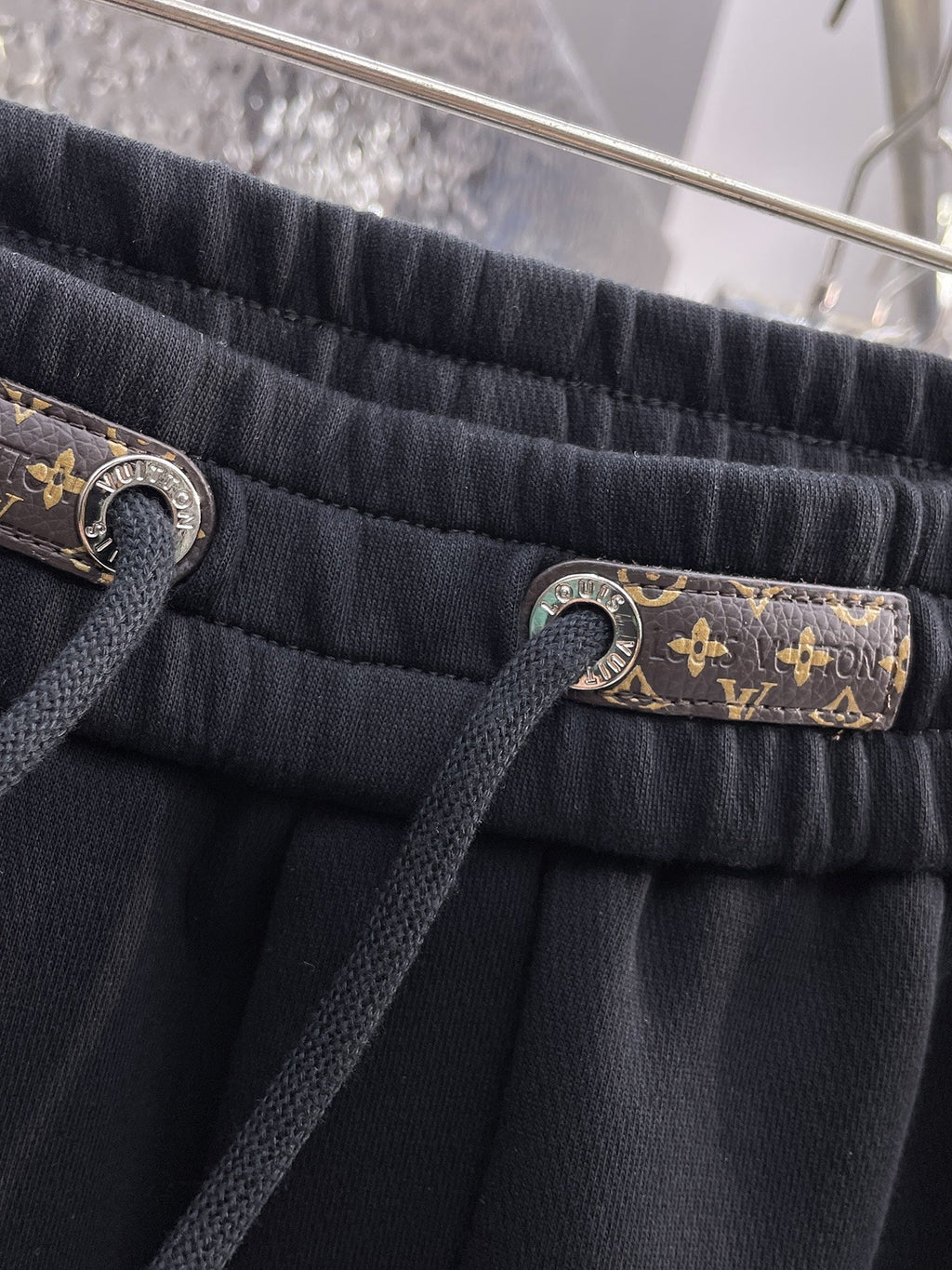 LOUIS VUITTON LV BLACK TROUSERS 239504