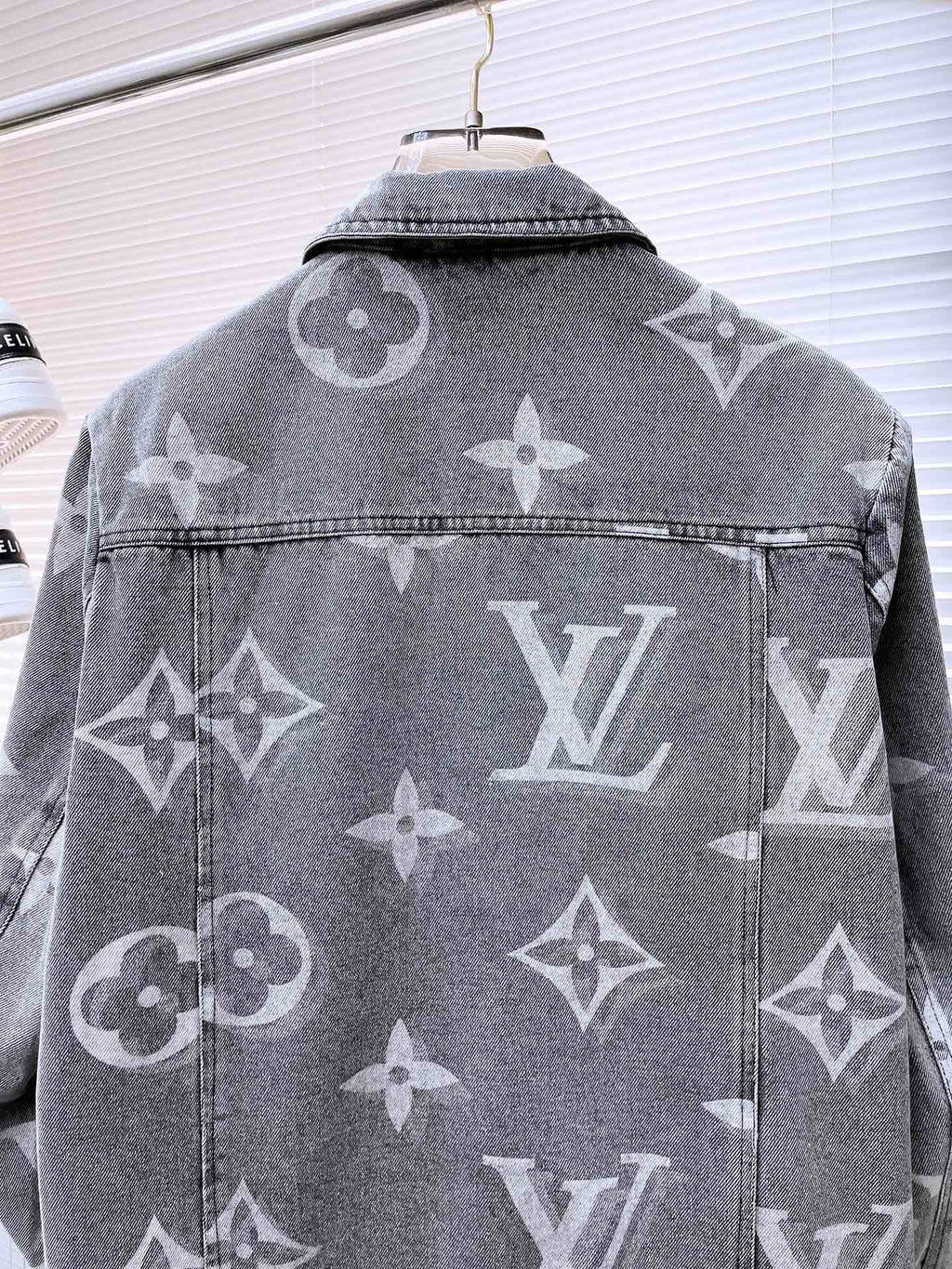 LOUIS VUITTON LV BASIC SHIRT JACKET IN GRAY MONOGRAM DENIM 239130