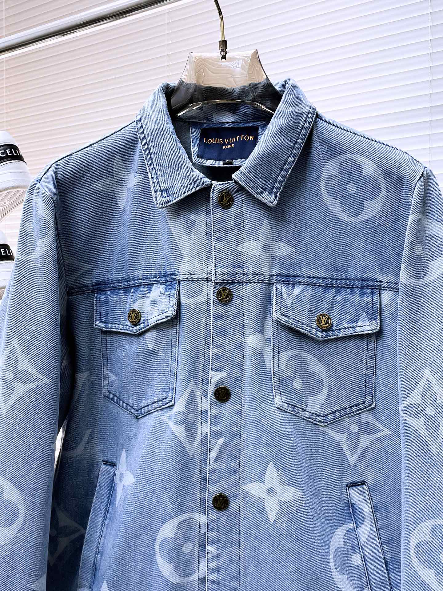 LOUIS VUITTON LV BASIC SHIRT JACKET IN LIGHT BLUE MONOGRAM DENIM 239129
