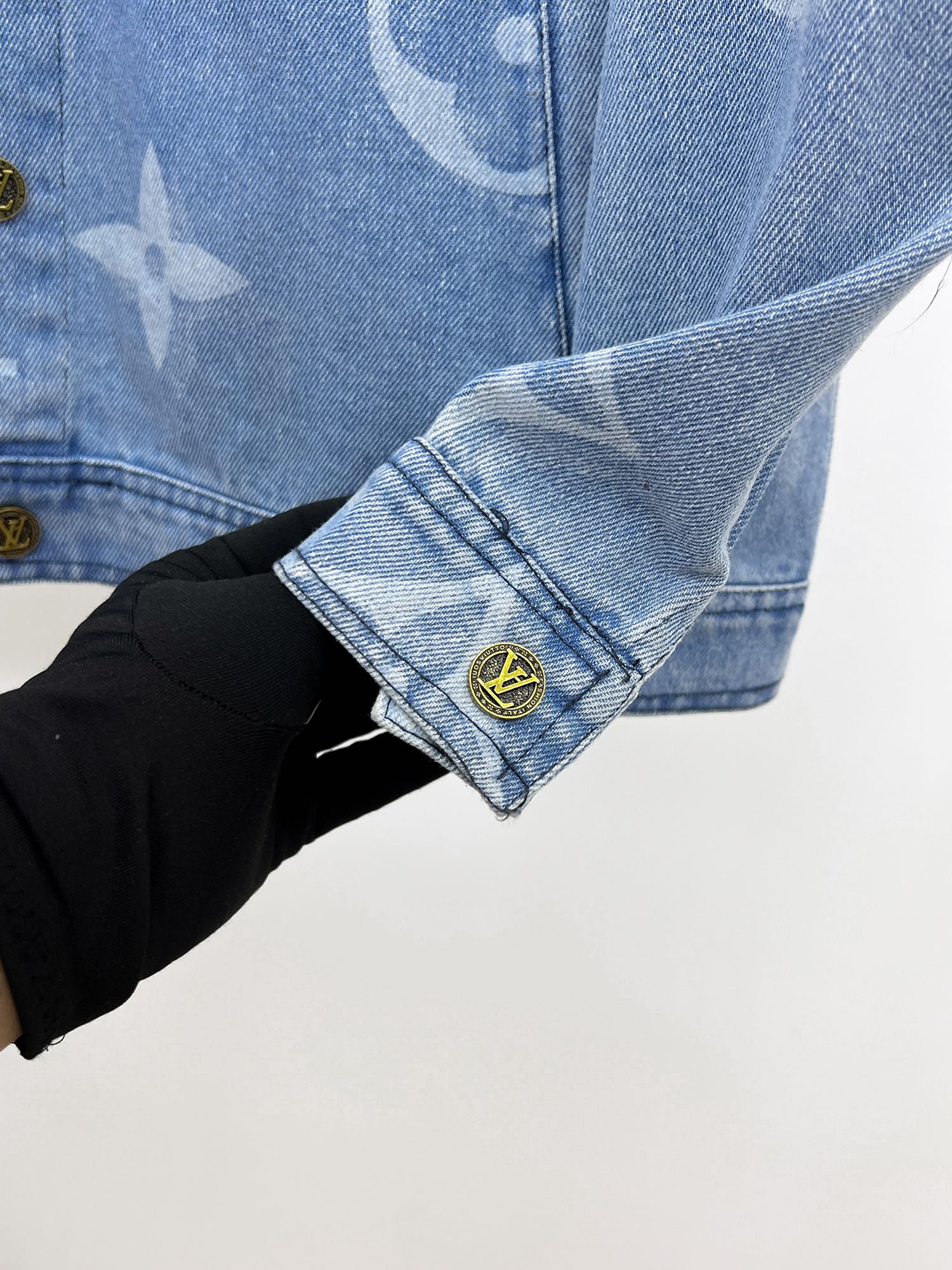 LOUIS VUITTON LV ICE BLUE MONOGRAM DENIM JACKET 239523
