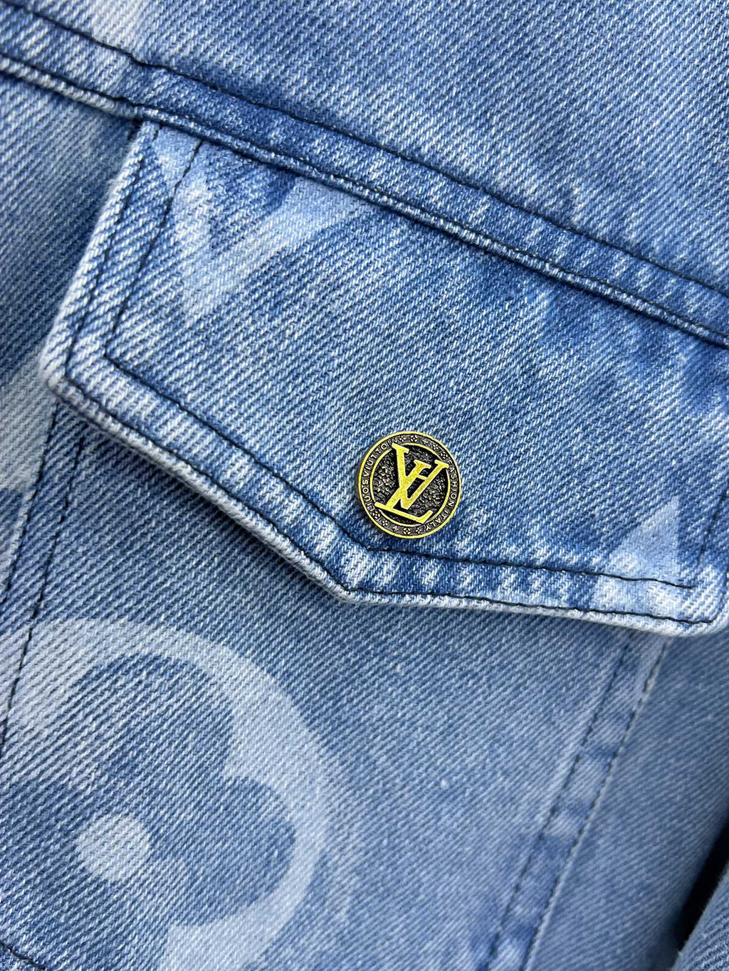 LOUIS VUITTON LV ICE BLUE MONOGRAM DENIM JACKET 239523