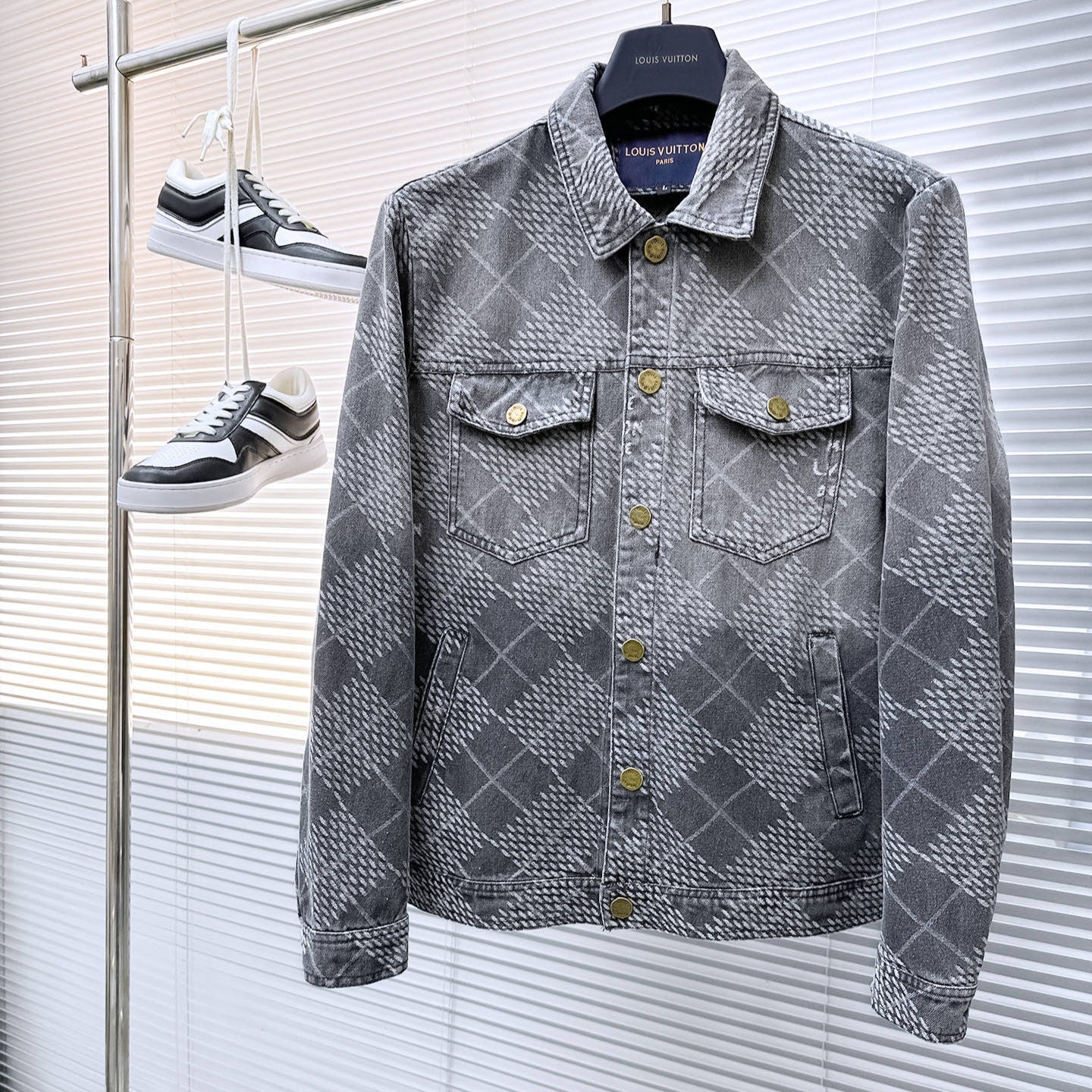 LOUIS VUITTON LV SHIRT JACKET IN GRAY DENIM 239127