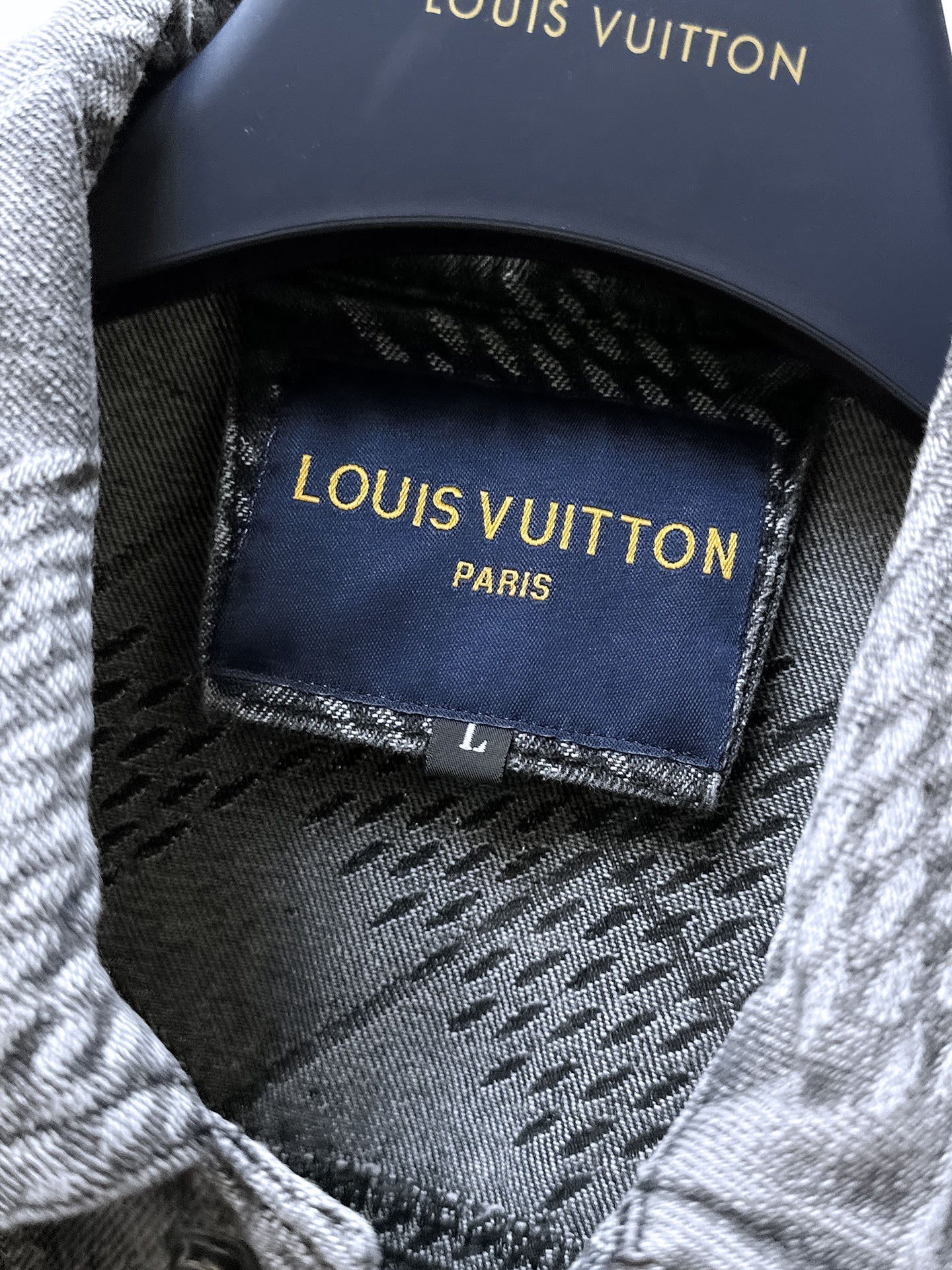 LOUIS VUITTON LV SHIRT JACKET IN GRAY DENIM 239127