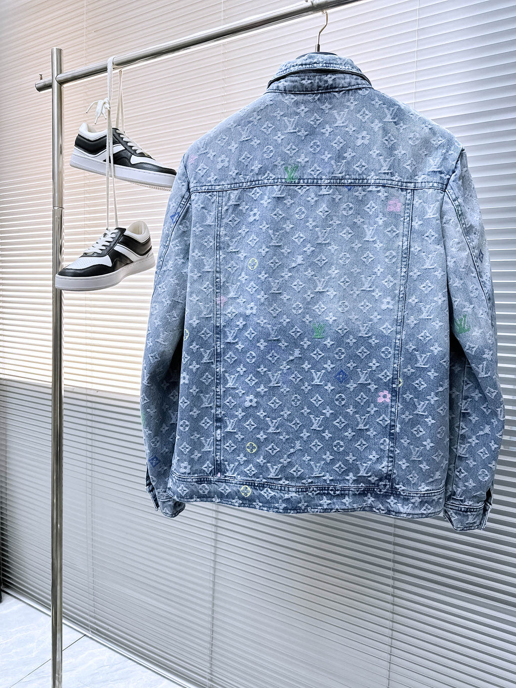 LOUIS VUITTON LV SHIRT JACKET IN LIGHT BLUE MONOGRAM CRAGGY DENIM 239125