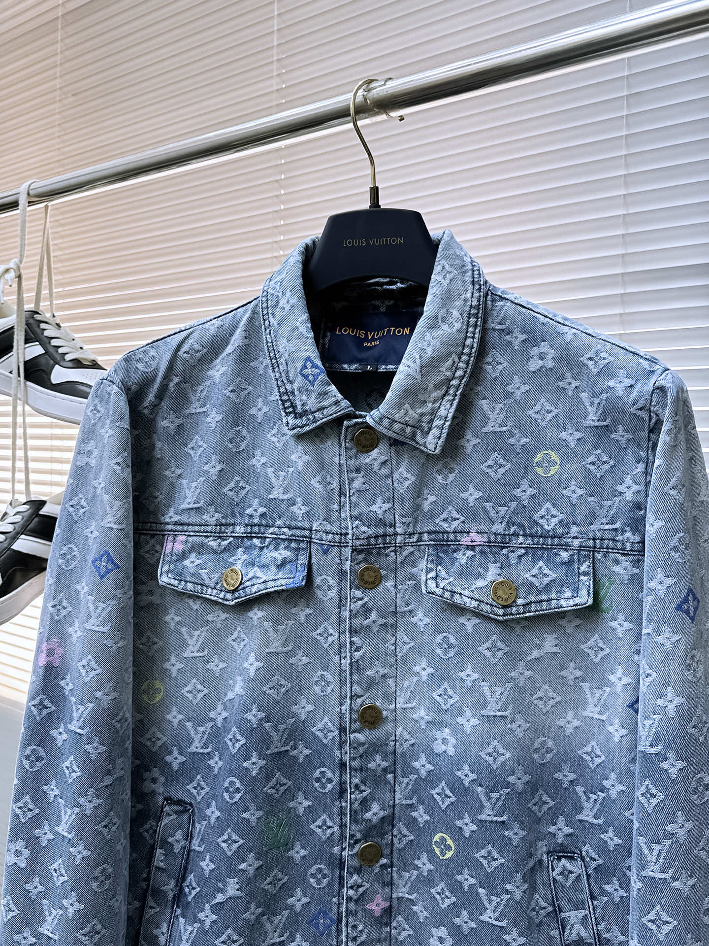 LOUIS VUITTON LV SHIRT JACKET IN LIGHT BLUE MONOGRAM CRAGGY DENIM 239125