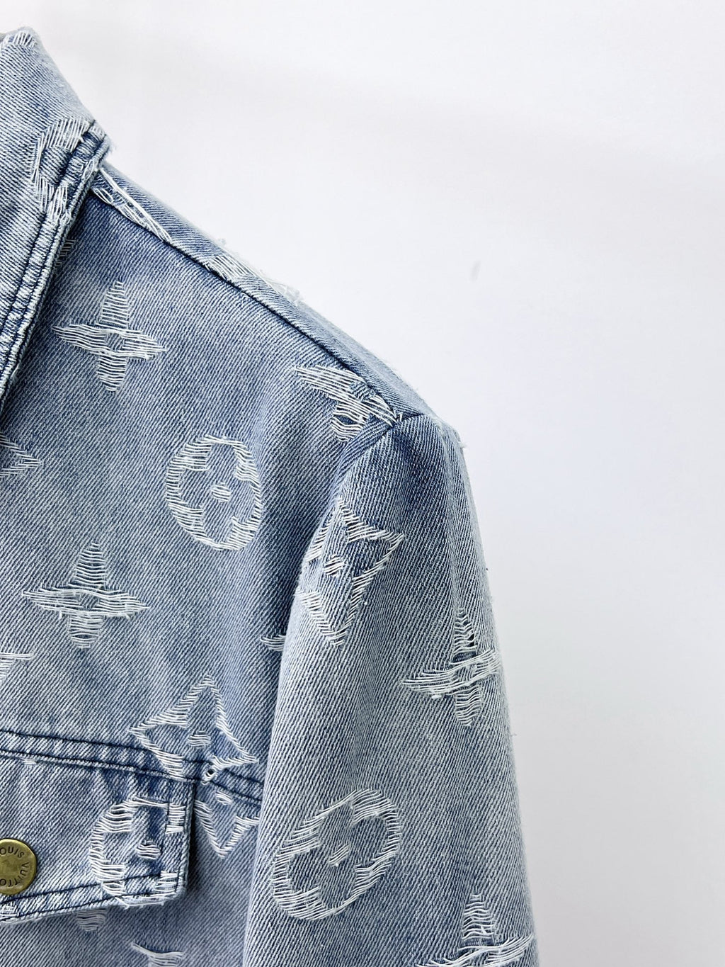 LOUIS VUITTON LV LIGHT BLUE MONOGRAM DENIM JACKET 239529