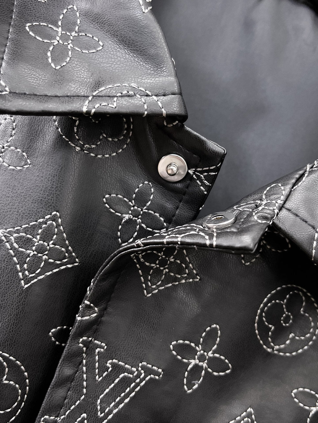 LOUIS VUITTON LV BLACK MONOGRAM DENIM JACKET 239528