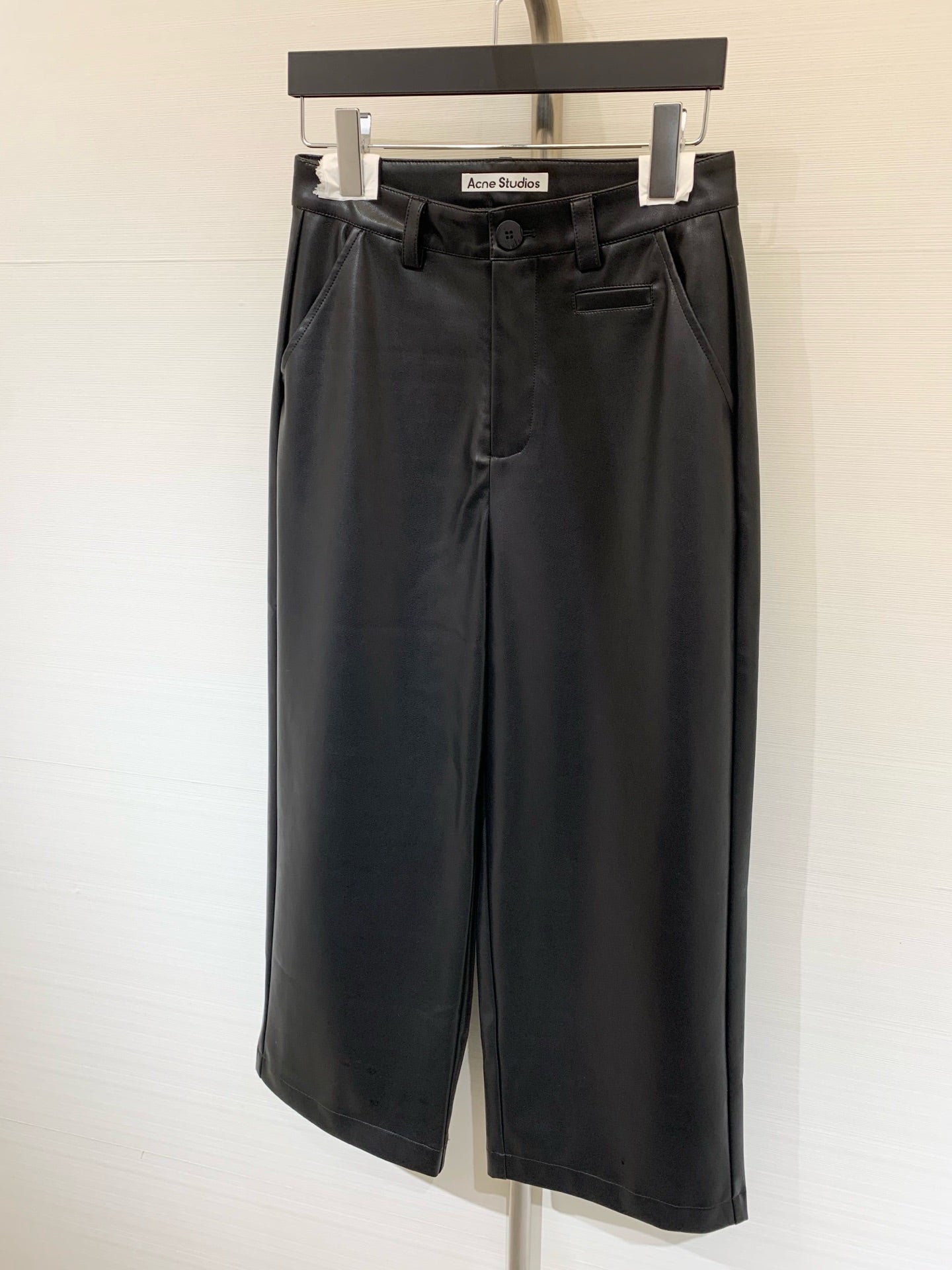 DIOR 25S LEATHER CROPPED PANTS 666