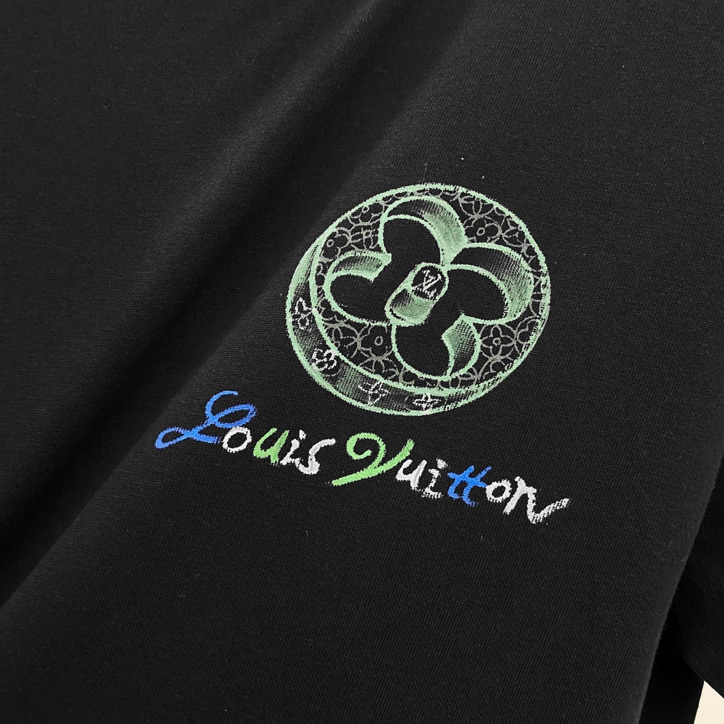 LOUIS VUITTON LV T-SHIRT BLACK COTTON HAND-PAINTED LOGO 238850