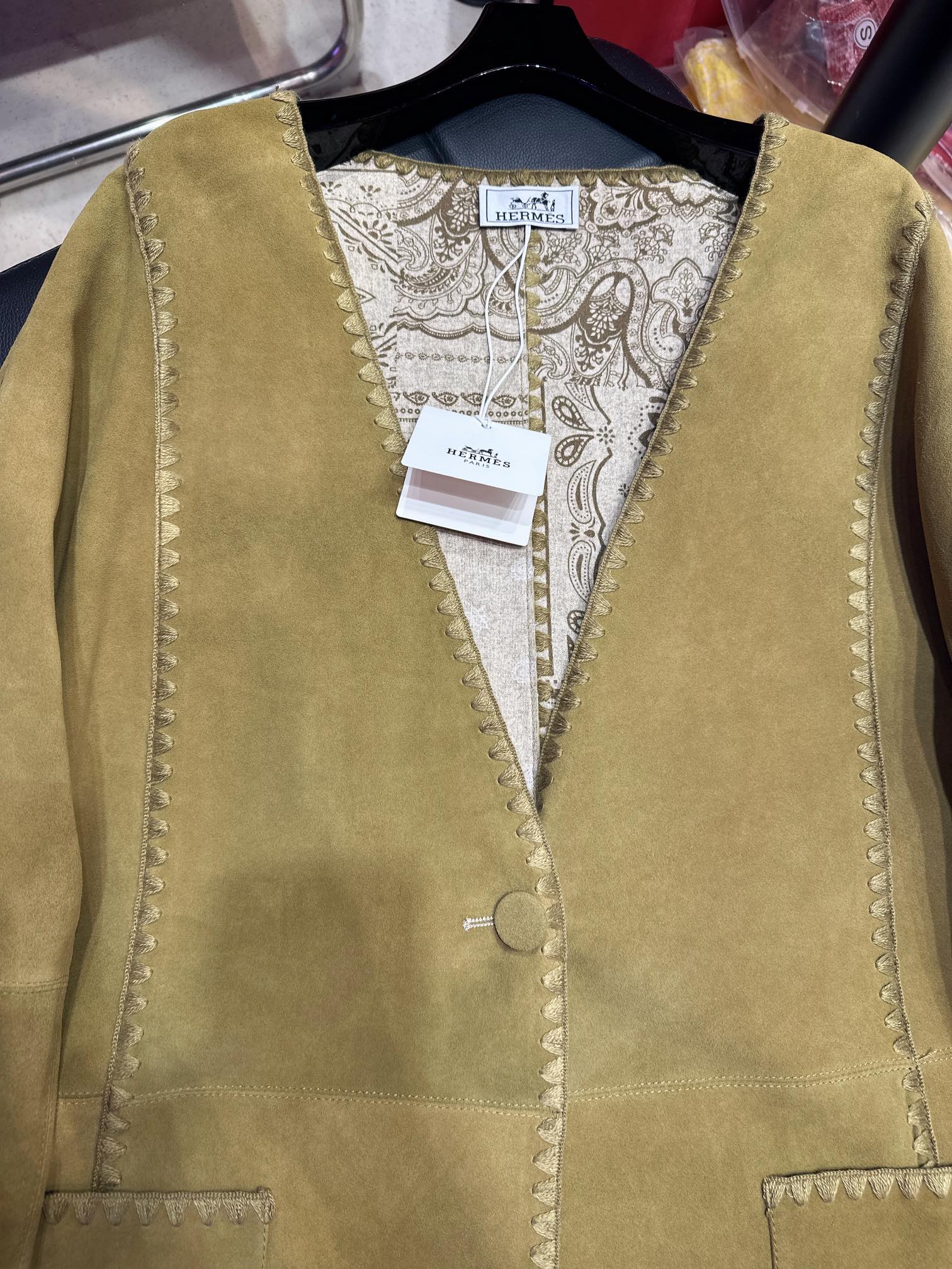 HERMES HERMES 25S MIDI SUEDE COAT 162