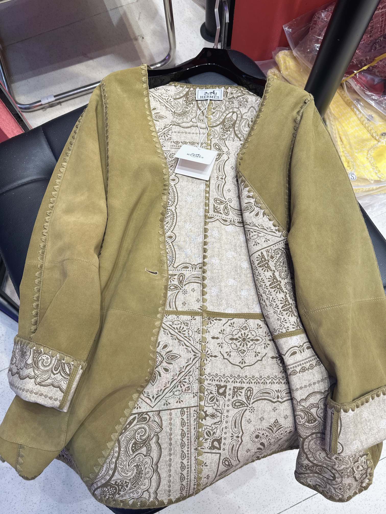 HERMES HERMES 25S MIDI SUEDE COAT 162