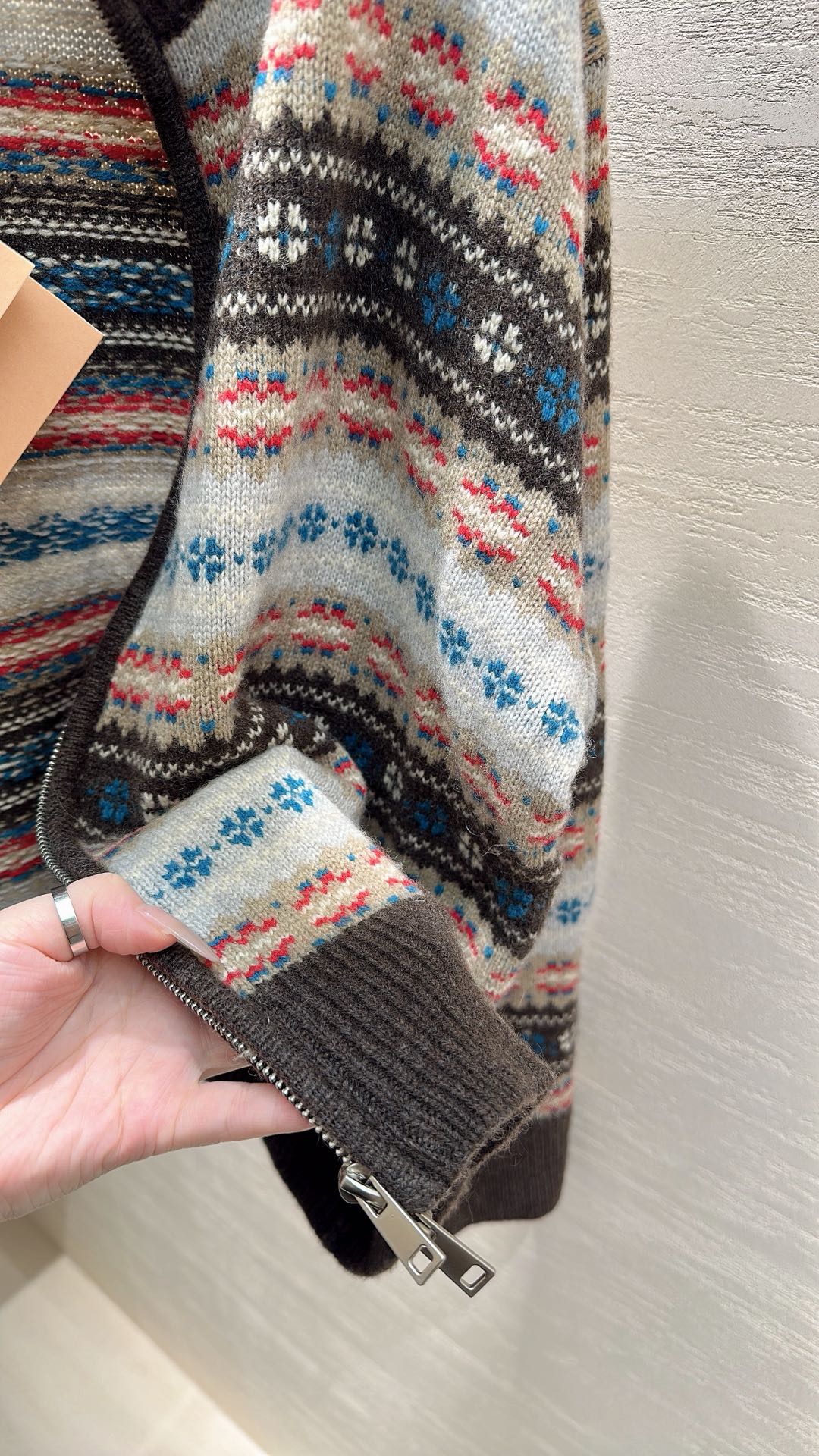 MIUMIU CARDIGAN STYLE 858