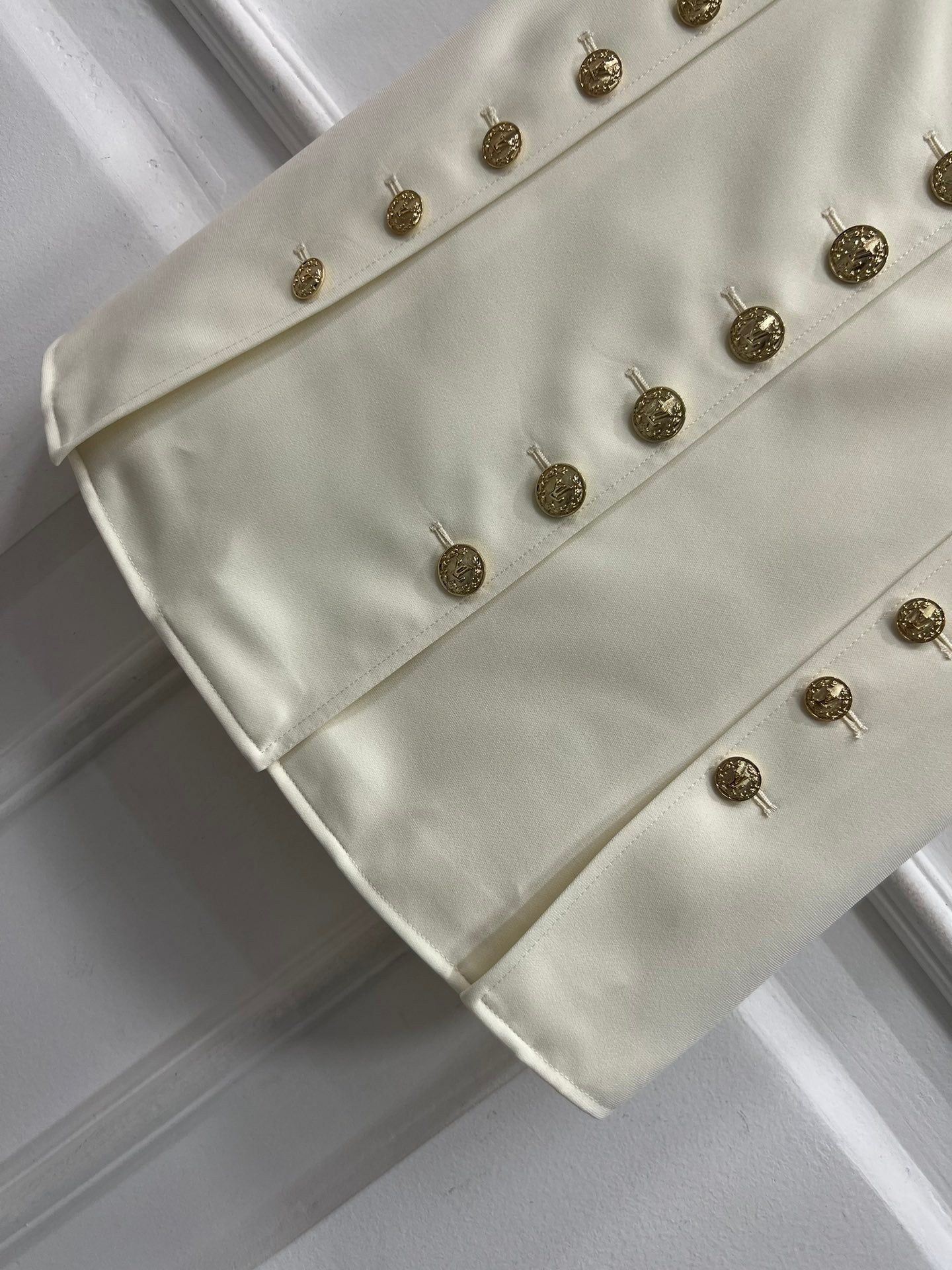 LOUIS VUITTON LV 25S ROUND NECK DRESS WITH METAL BUTTONS 262924