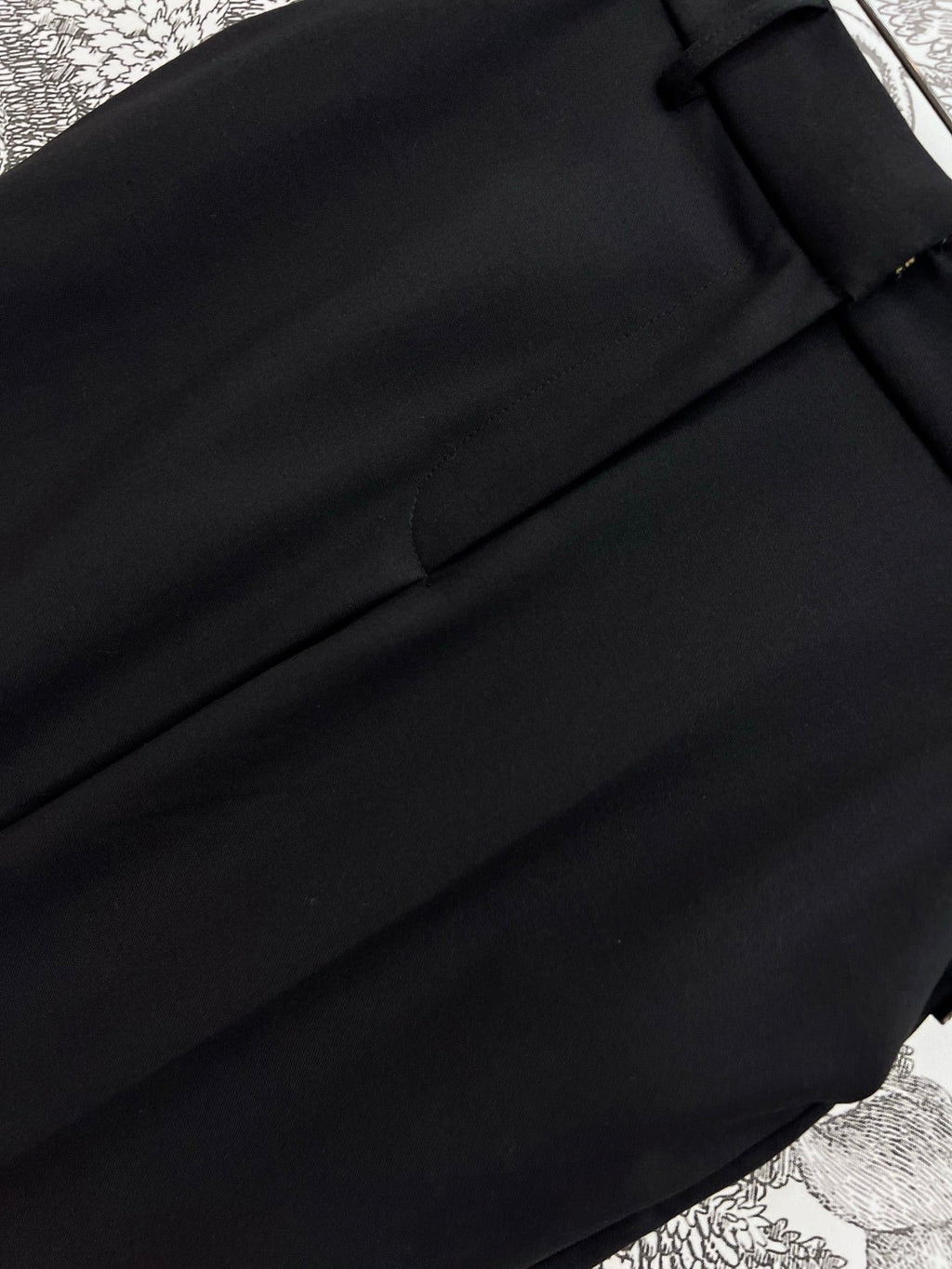 LOUIS VUITTON LV TAILORED SHORTS 274512