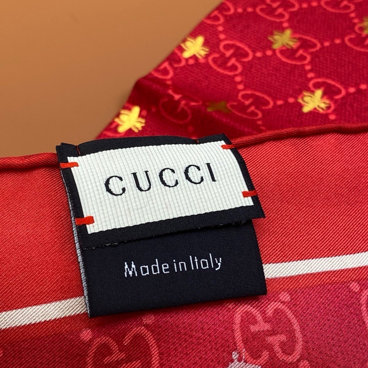 GUCCI 25S SCARF 90 IN SILK 709693
