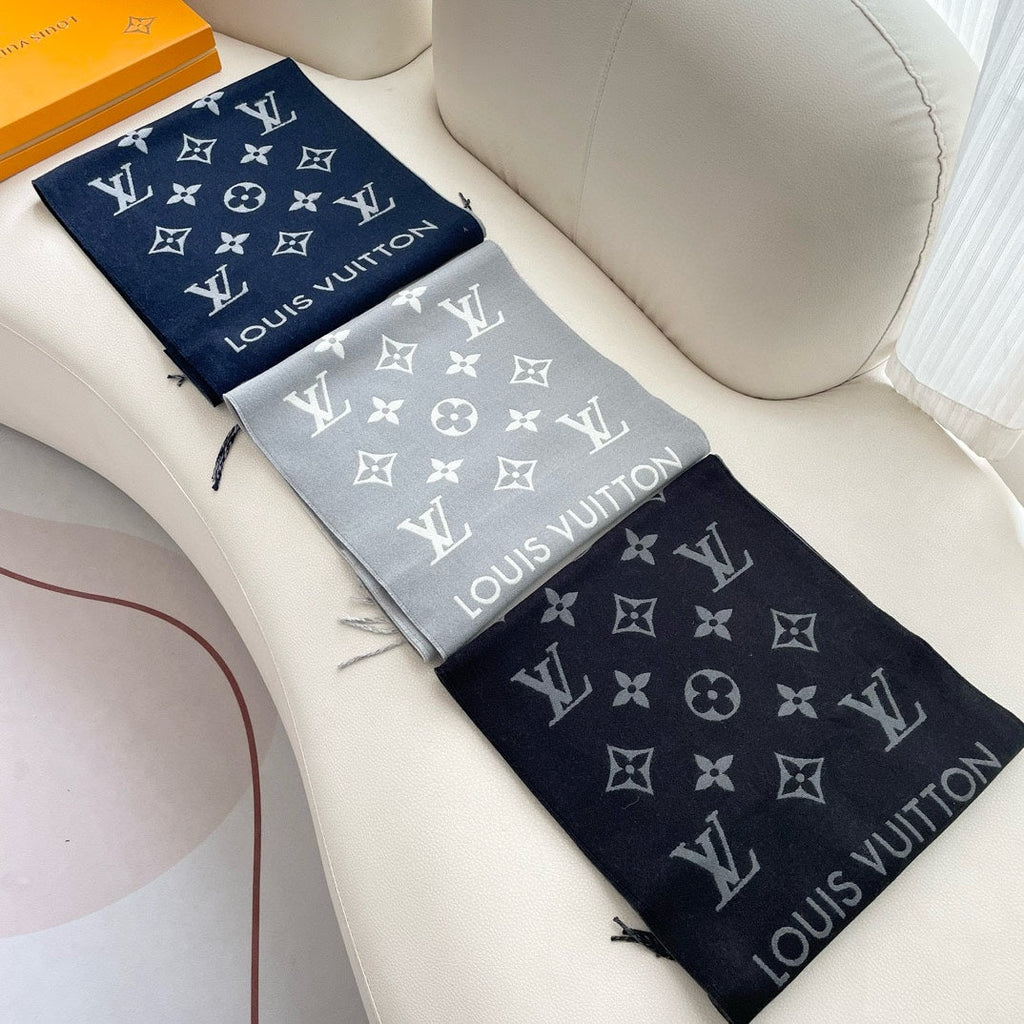 LOUIS VUITTON ESSENTIAL SCARF 186 CM IN NAVY BLUE WOOL 390997