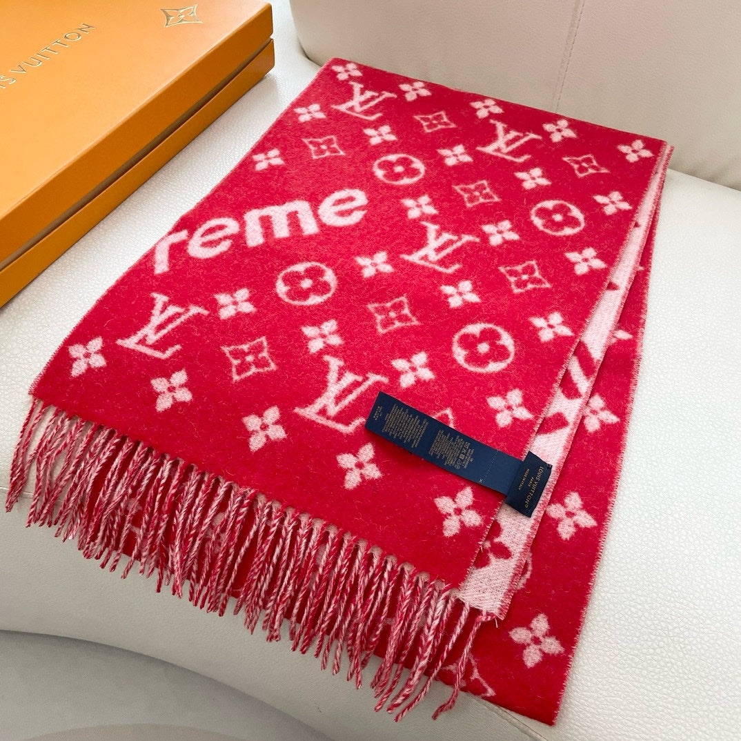 LOUIS VUITTON SUPREME X MONOGRAM 180 CM SCARF IN CHERRY RED WOOL AND CASHMERE 392942