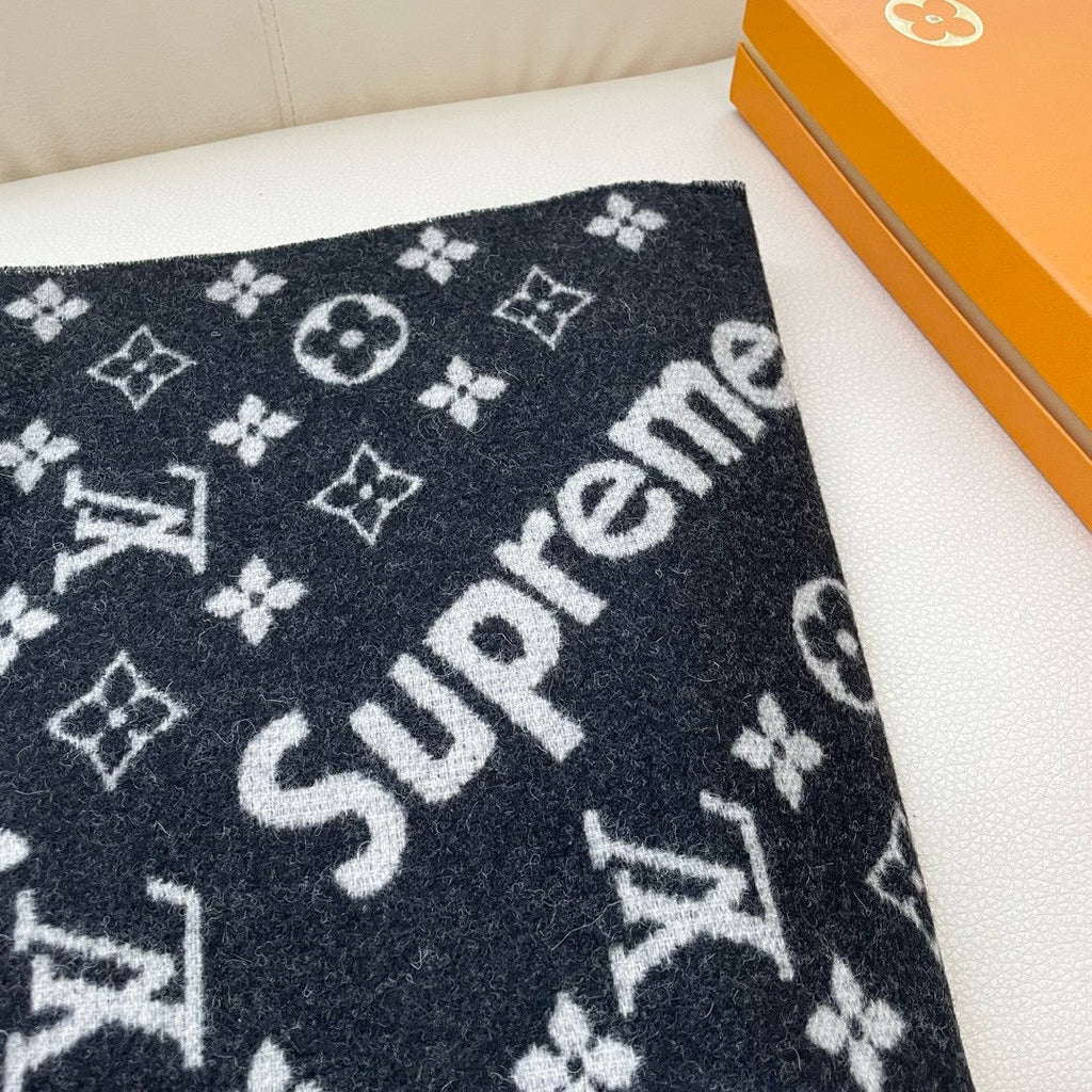 LOUIS VUITTON SUPREME X MONOGRAM 180 CM SCARF IN BLACK WOOL AND CASHMERE 392943