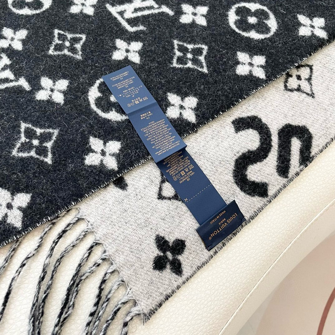 LOUIS VUITTON SUPREME X MONOGRAM 180 CM SCARF IN BLACK WOOL AND CASHMERE 392943