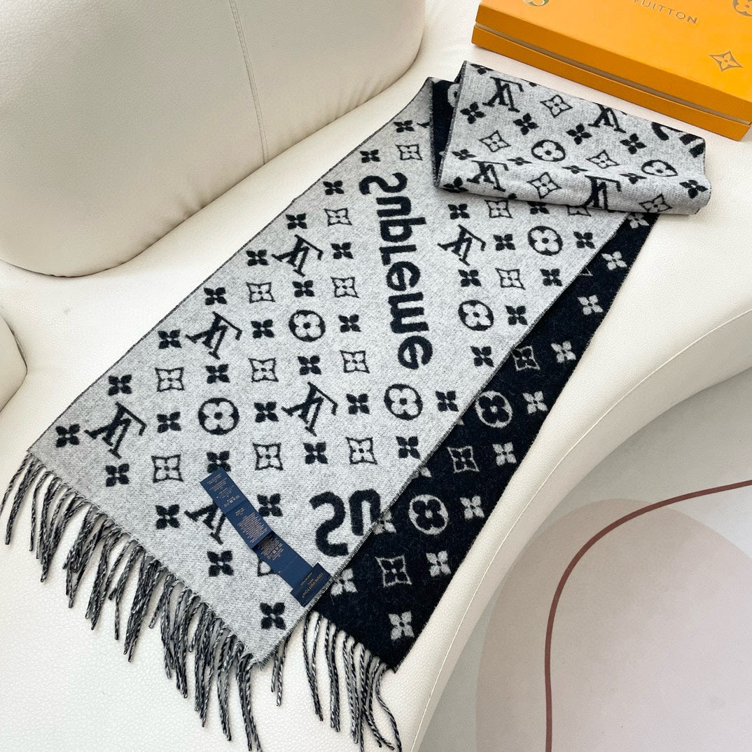 LOUIS VUITTON SUPREME X MONOGRAM 180 CM SCARF IN BLACK WOOL AND CASHMERE 392943