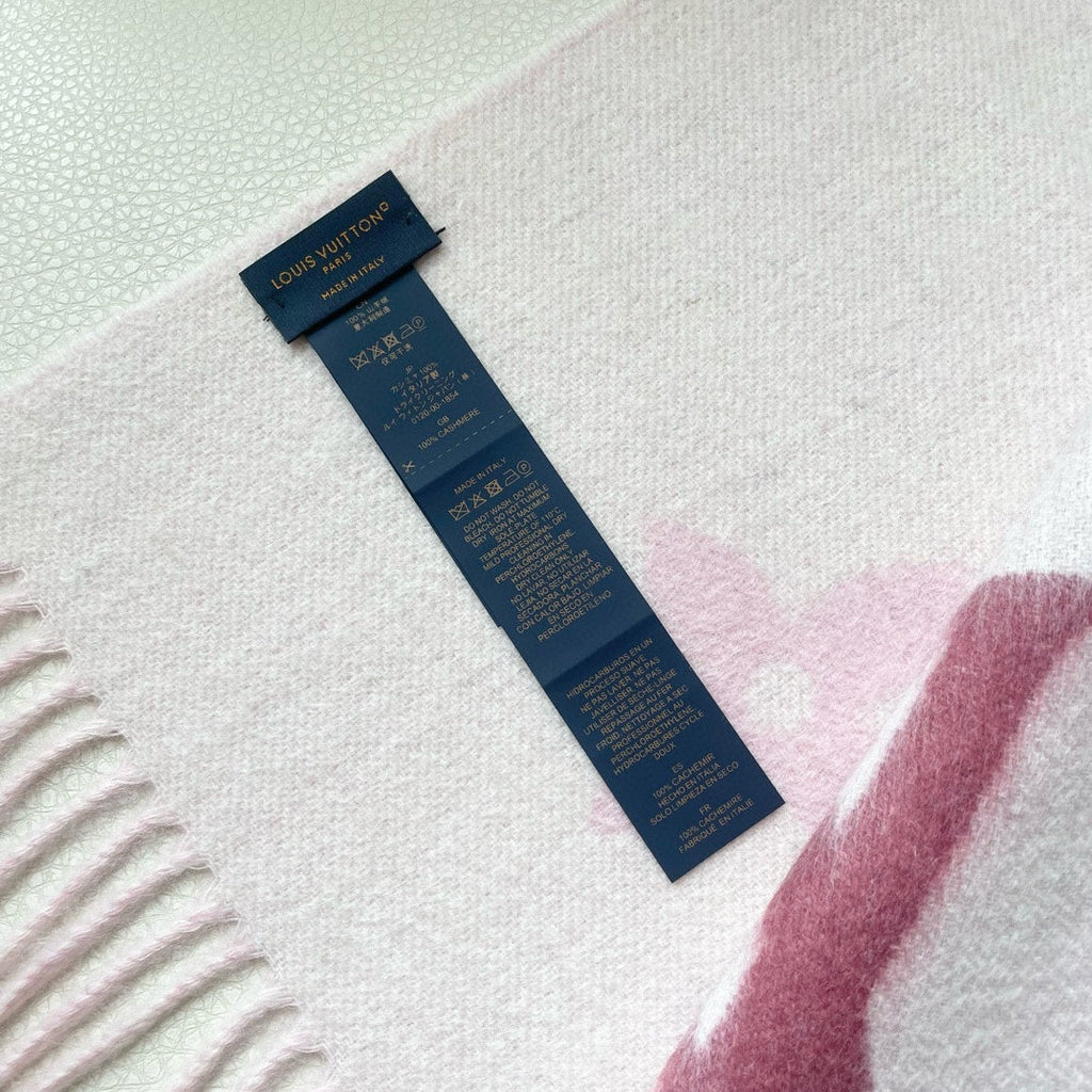 LOUIS VUITTON REYKJAVIK GRADIENT SCARF 220 CM IN PUNCH PINK CASHMERE 399735