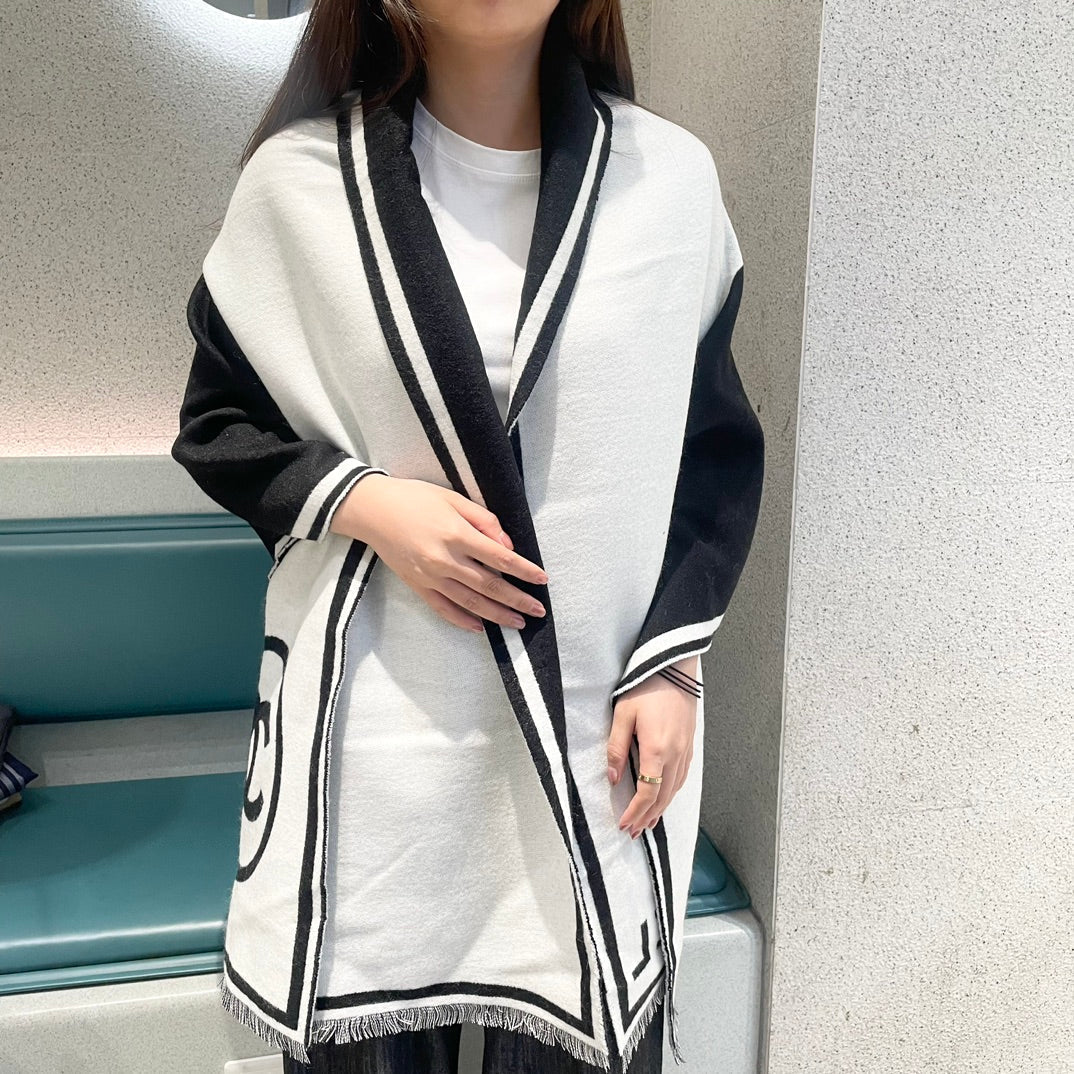 CHANEL SCARF 195 CM IN BLACK MIX WHITE CASHMERE AND WOOL 402234