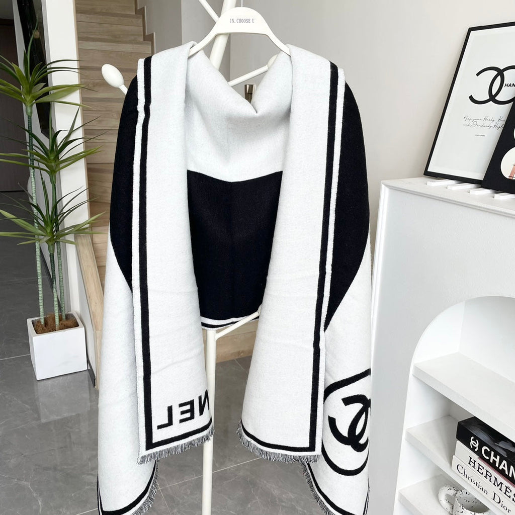 CHANEL SCARF 195 CM IN BLACK MIX WHITE CASHMERE AND WOOL 402234