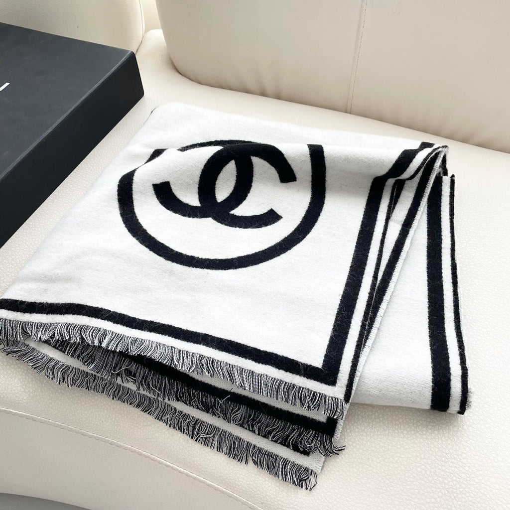 CHANEL SCARF 195 CM IN BLACK MIX WHITE CASHMERE AND WOOL 402234