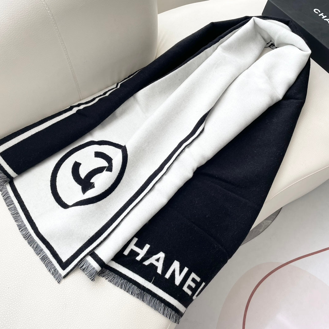 CHANEL SCARF 195 CM IN BLACK MIX WHITE CASHMERE AND WOOL 402234