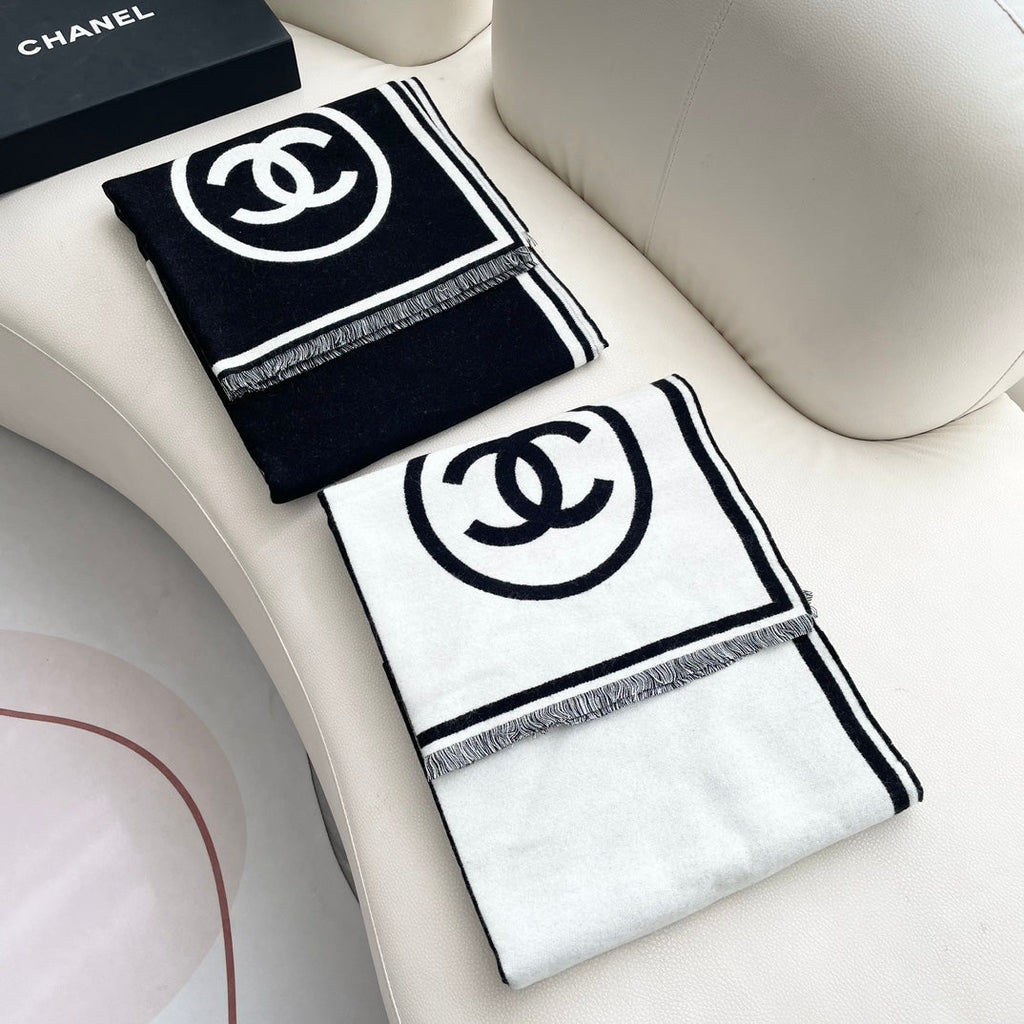 CHANEL SCARF 195 CM IN BLACK MIX WHITE CASHMERE AND WOOL 402234