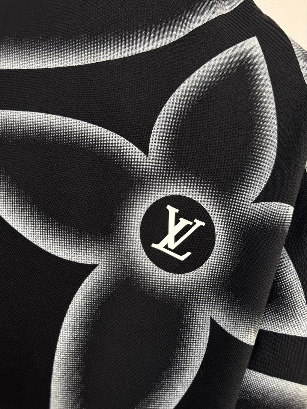 LOUIS VUITTON LV BLACK COTTON T-SHIRT 238913