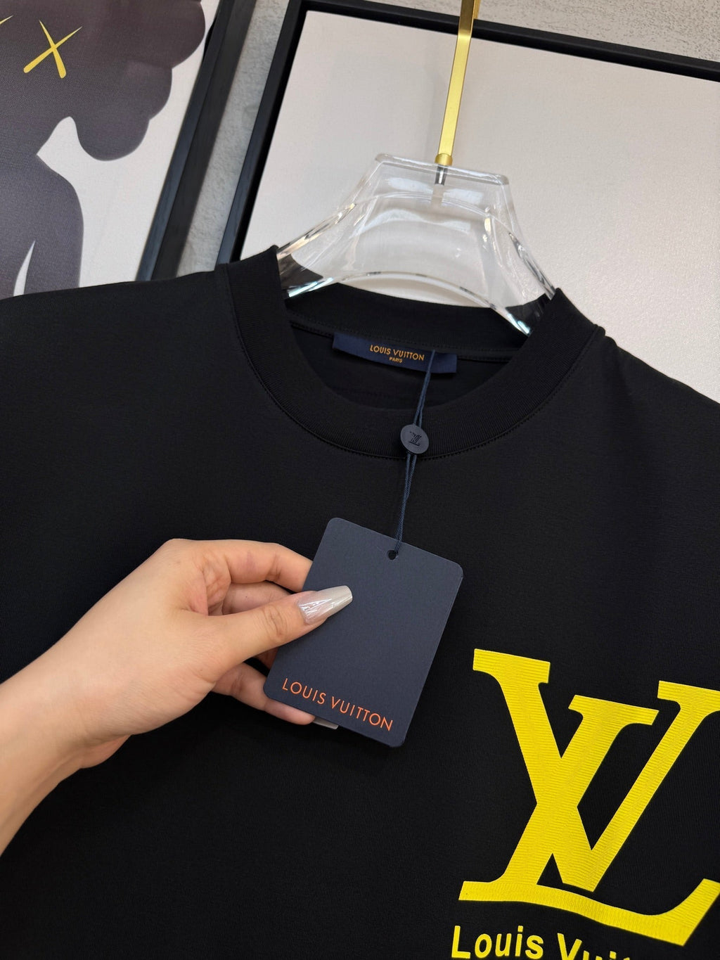 LOUIS VUITTON LV BLACK COTTON T-SHIRT YELLOW LOGO 238915