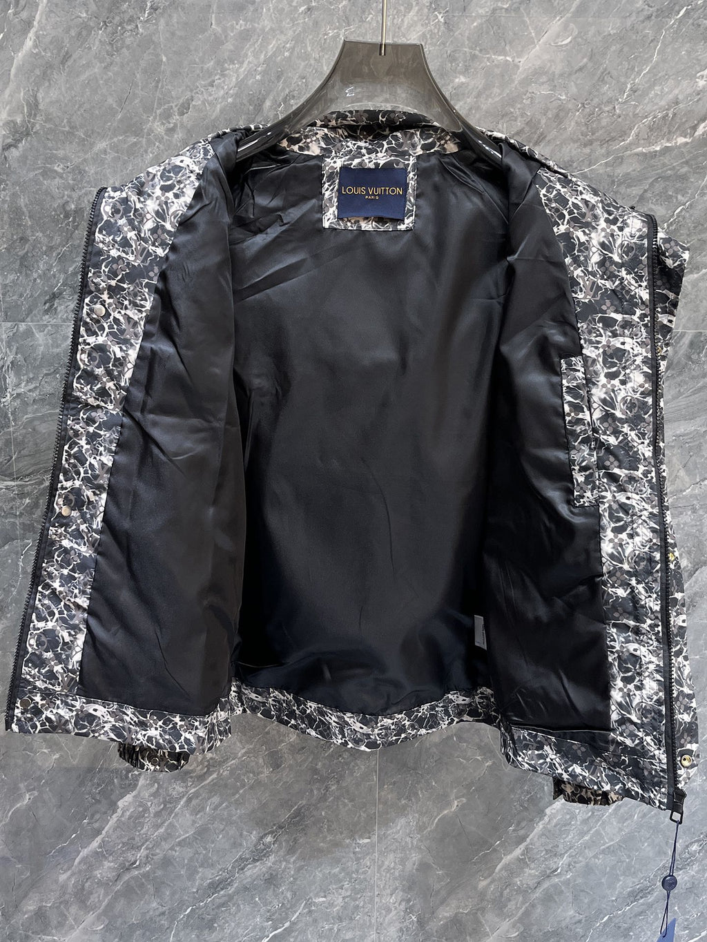 LOUIS VUITTON LV BLACK MIX WHITE MONOGRAM JACKET 239557