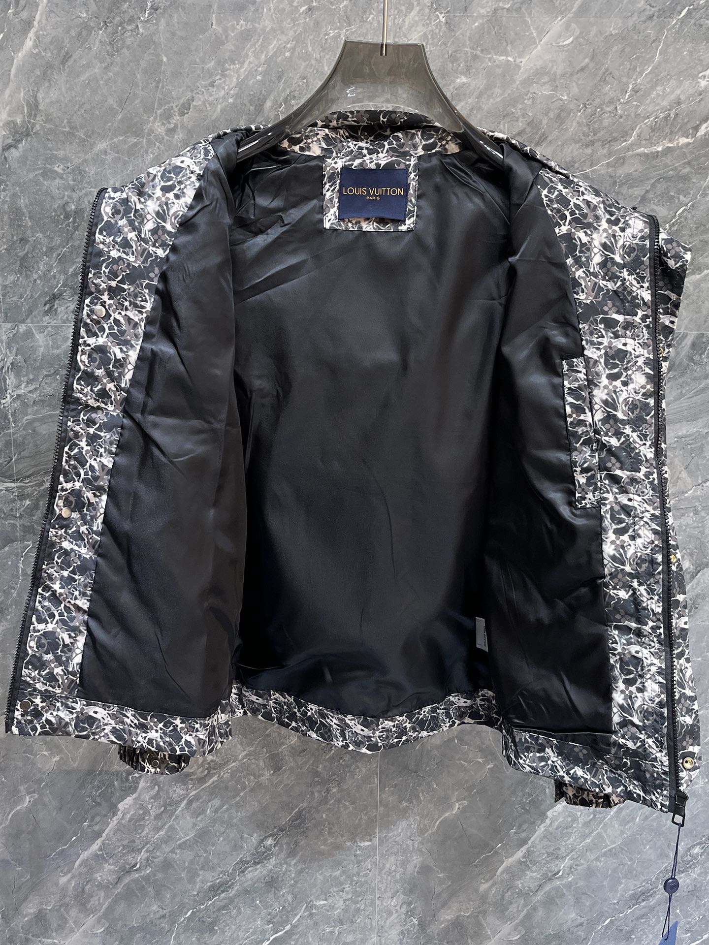 LOUIS VUITTON LV BLACK MIX WHITE MONOGRAM JACKET 239557