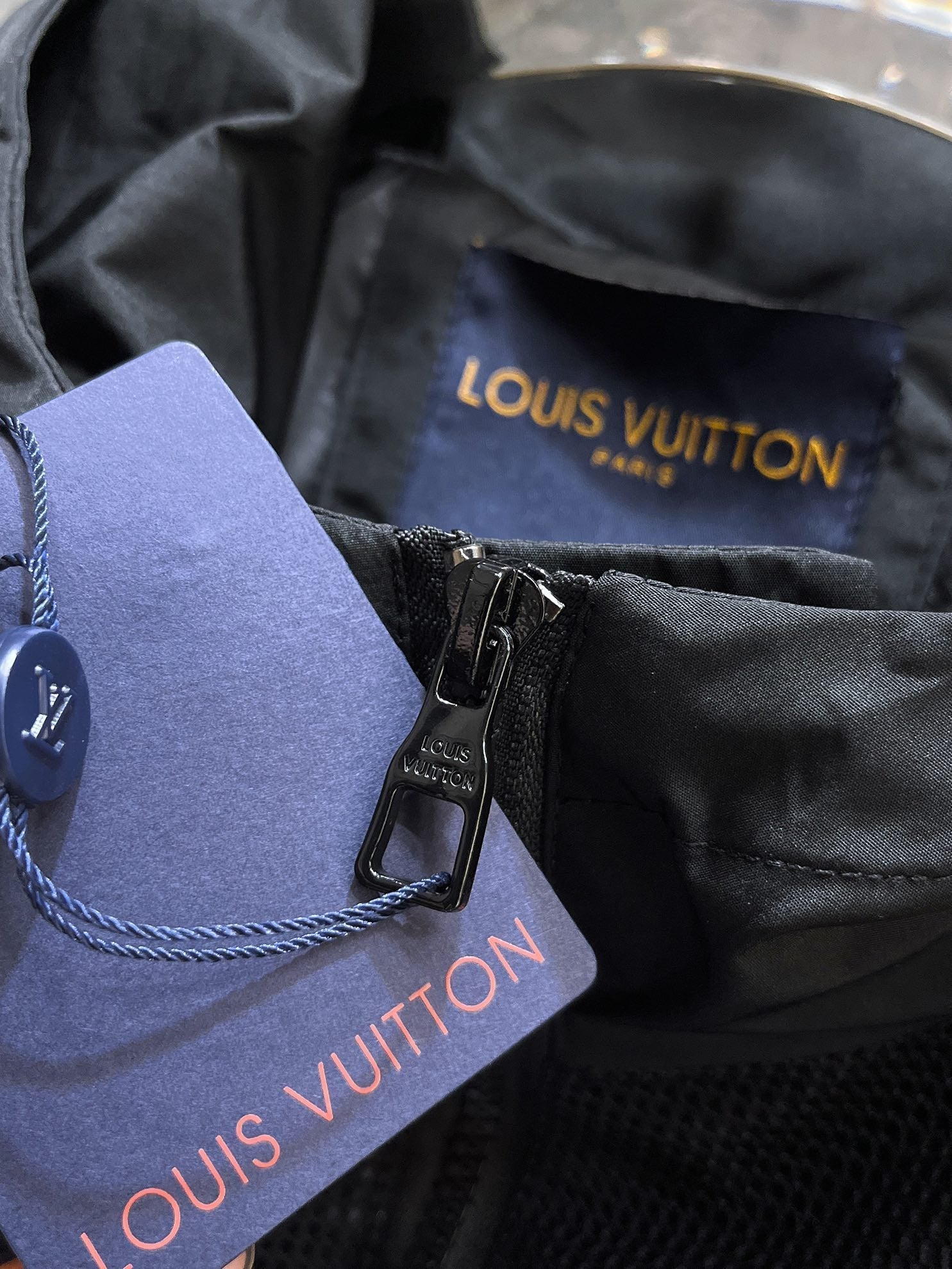 LOUIS VUITTON LV BLACK JACKET 239561
