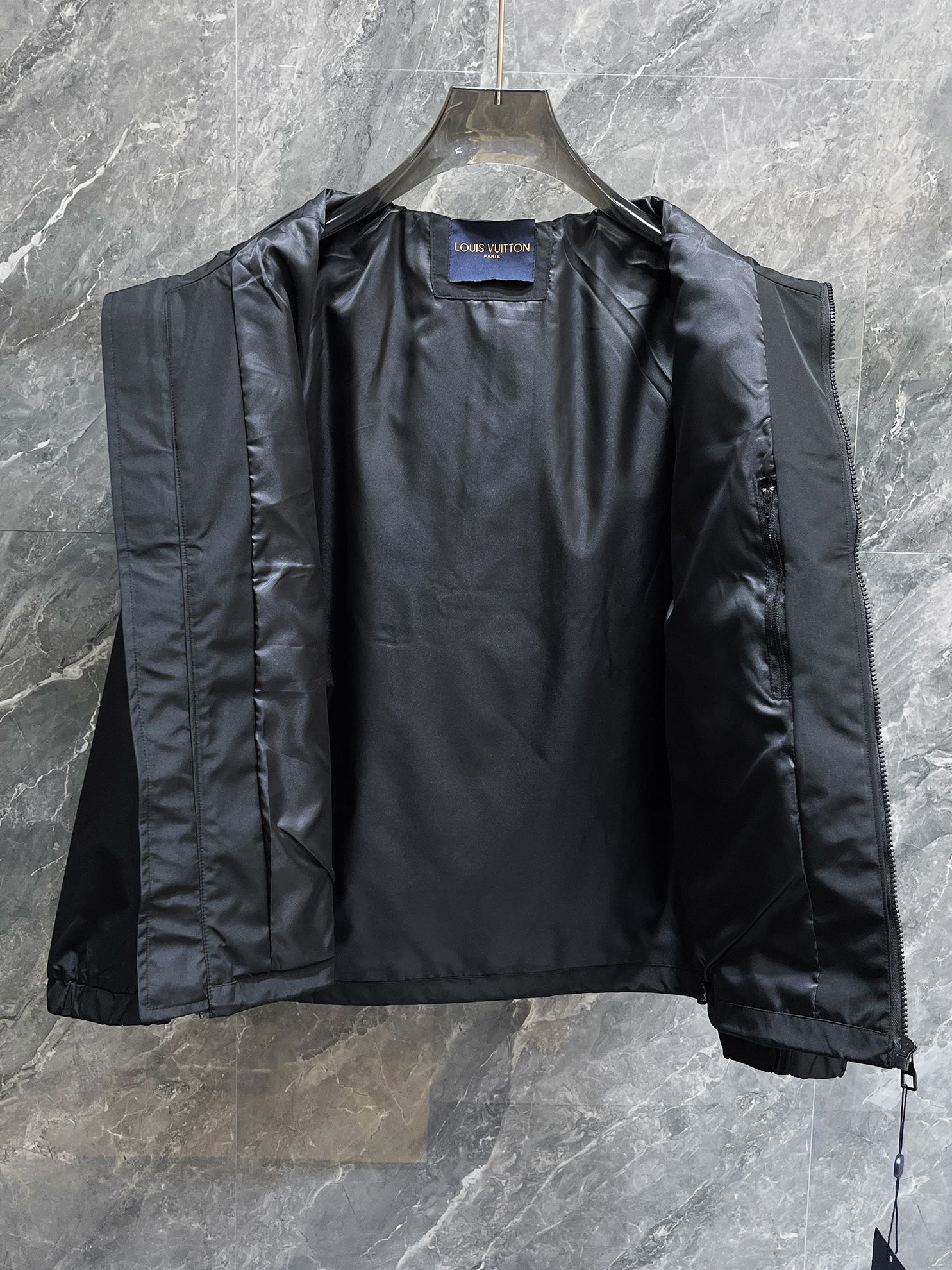 LOUIS VUITTON LV BLACK JACKET 239561