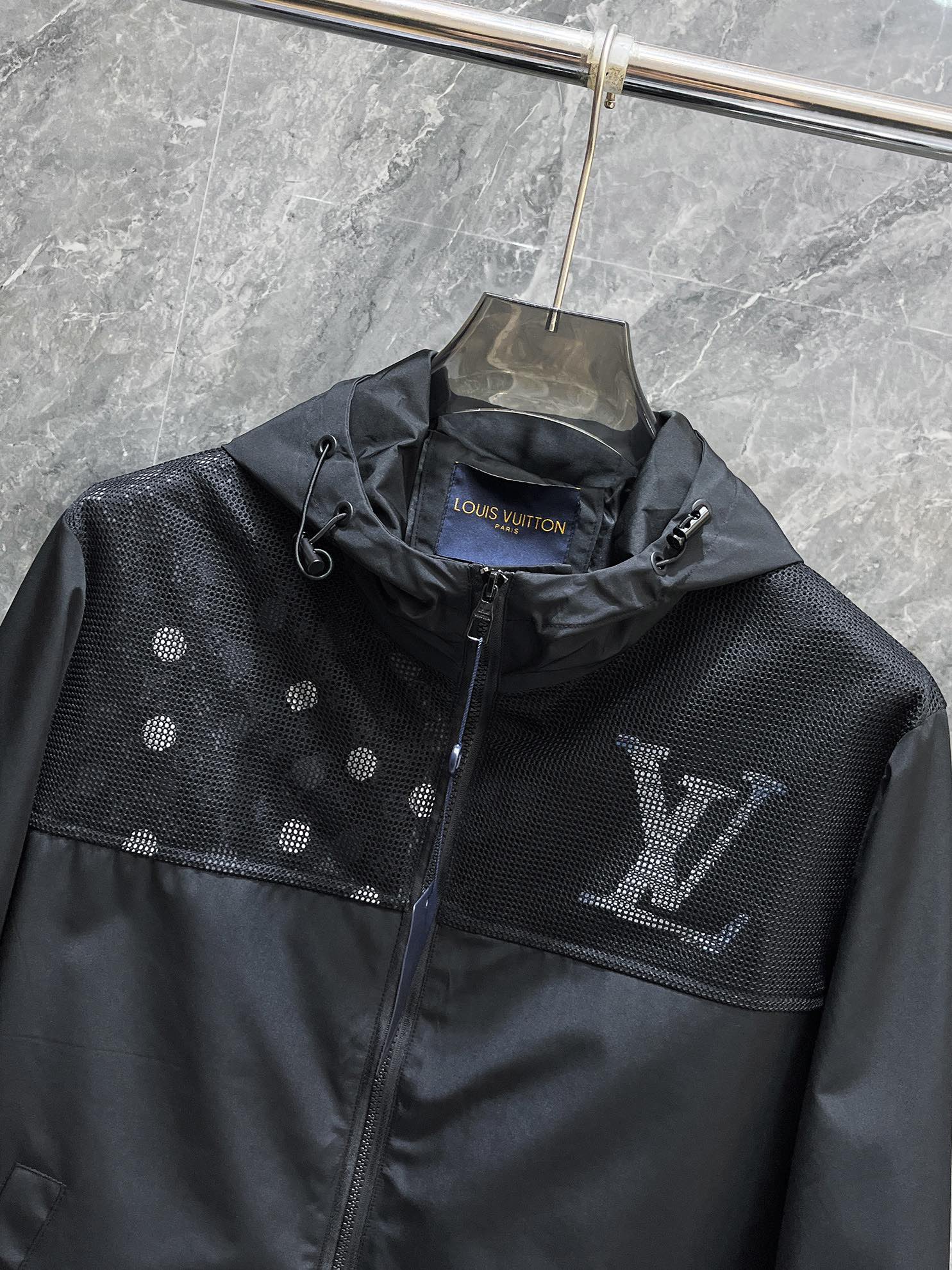 LOUIS VUITTON LV BLACK JACKET 239561