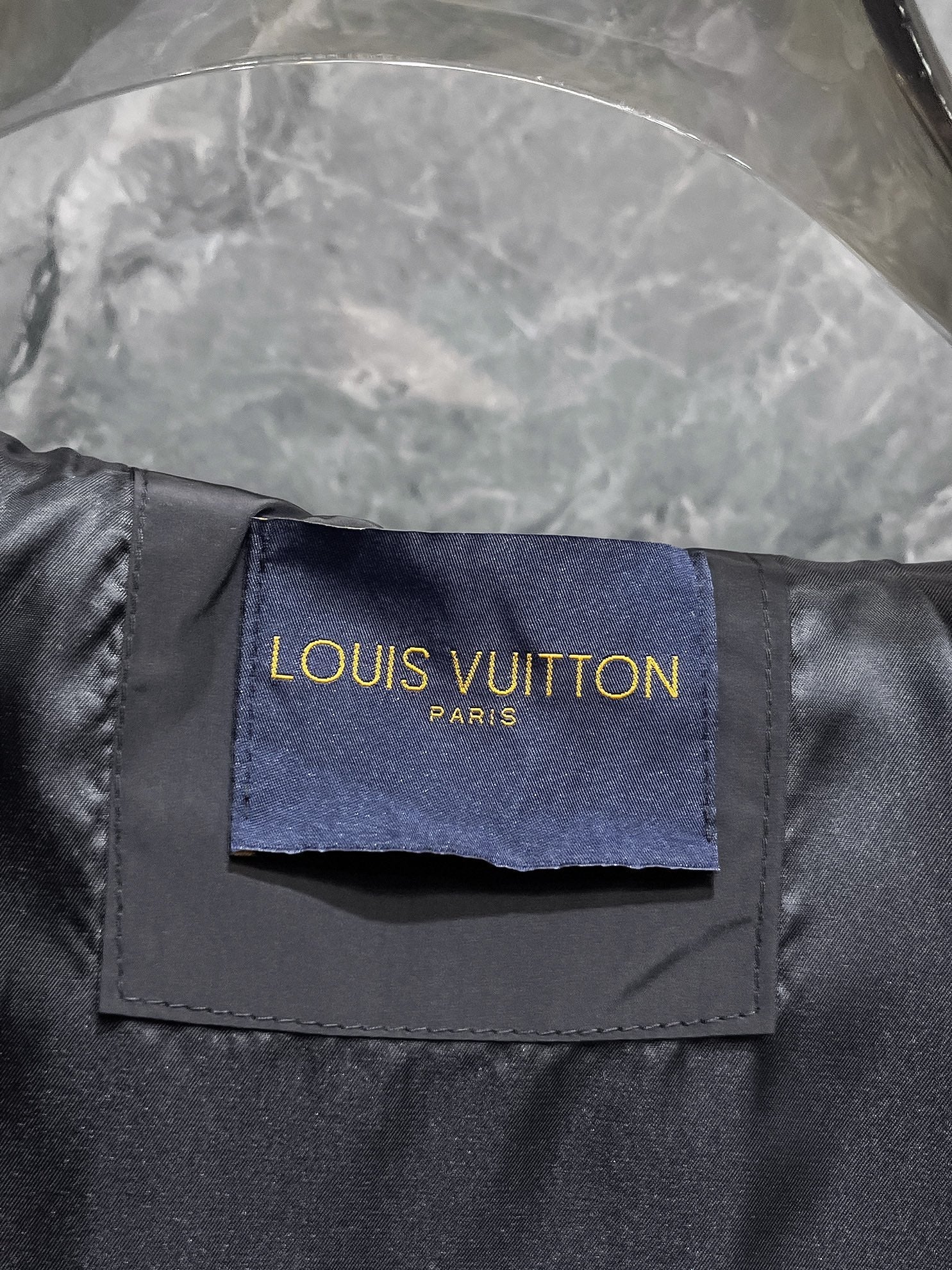 LOUIS VUITTON LV BLACK JACKET 239565