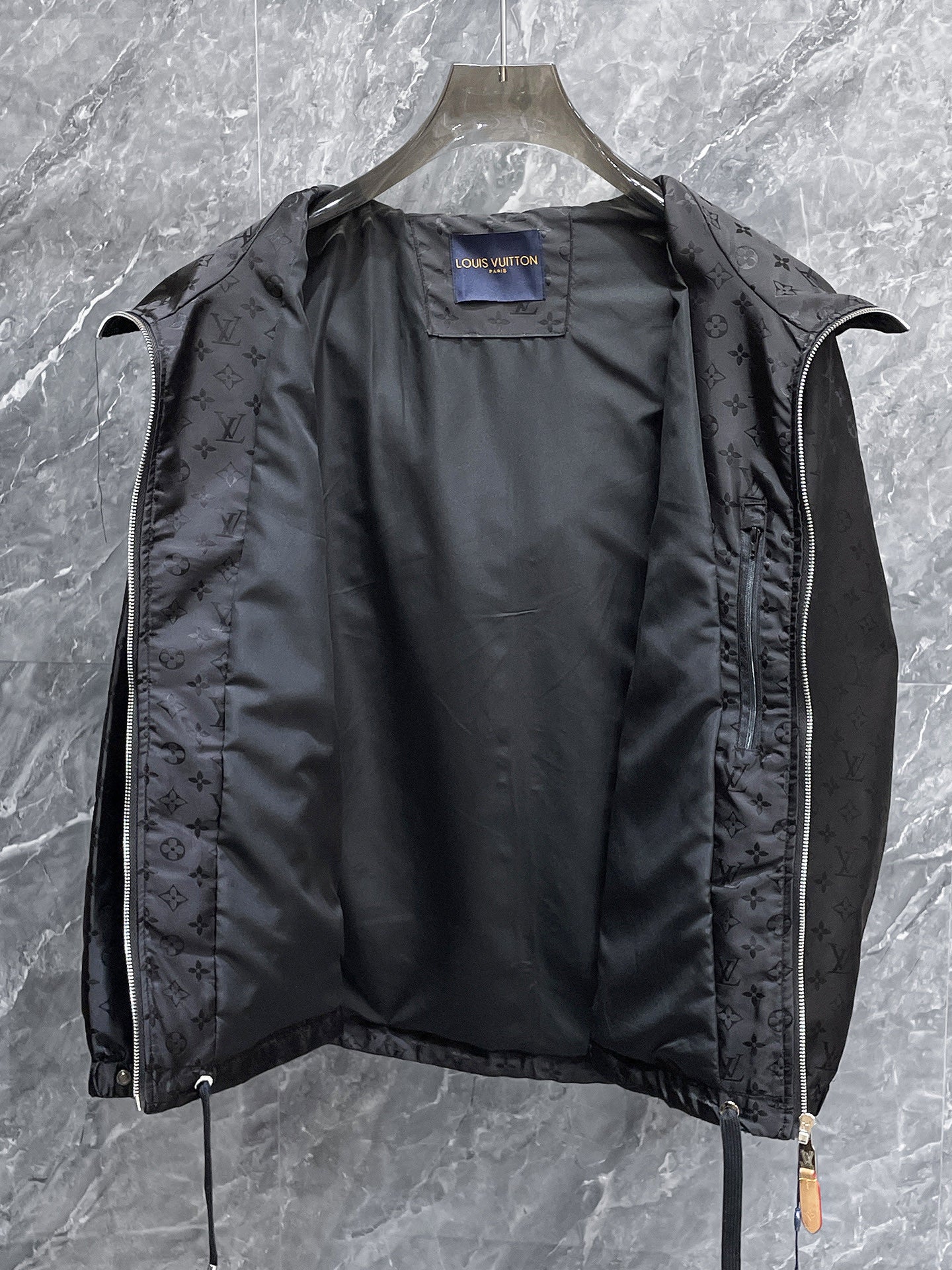 LOUIS VUITTON LV BLACK JACKET 239567